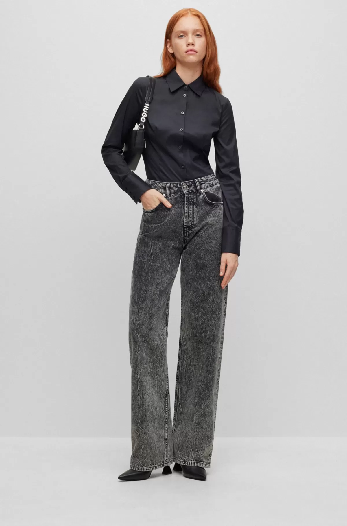 HUGO BOSS Bluse I Figursyet Pasform I Poplin, Der Er Nemt At Stryge Sort Online