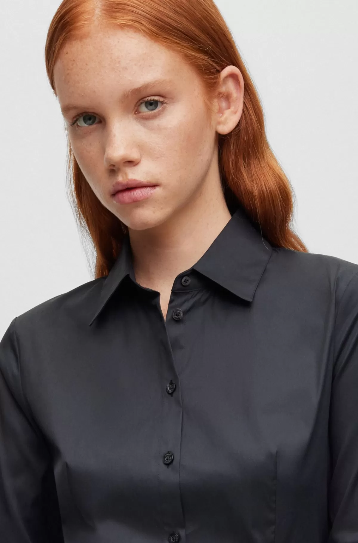 HUGO BOSS Bluse I Figursyet Pasform I Poplin, Der Er Nemt At Stryge Sort Online