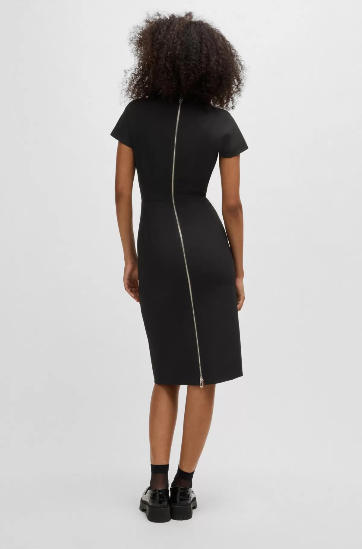 HUGO BOSS Bodycon-kjole Med Korte ærmer Og Synlig Lynlås I Ryggen Sort Hot