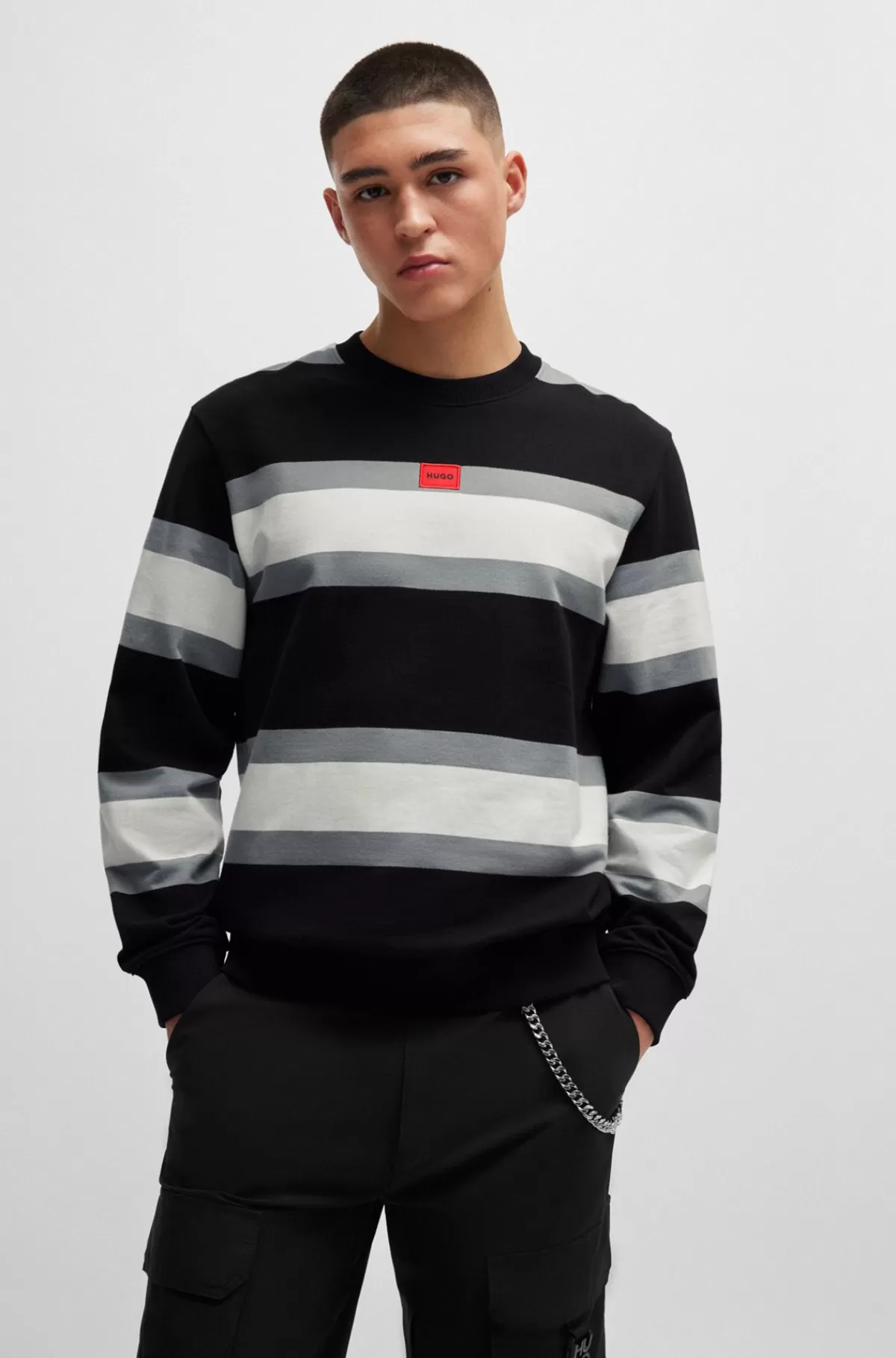 HUGO BOSS Bomuldssweatshirt Med Blokstriber Og Rødt Logomærkat Sort Hot