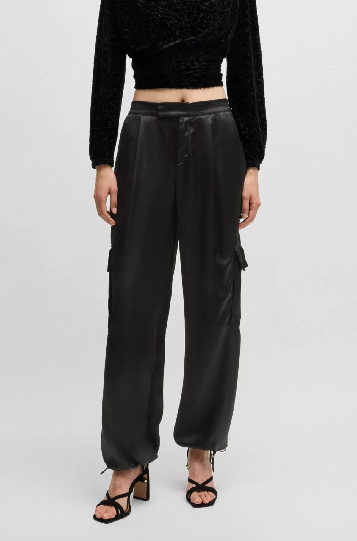 HUGO BOSS Cargobukser I Satin Med Straight Fit Og Justerbare Kanter Sort New