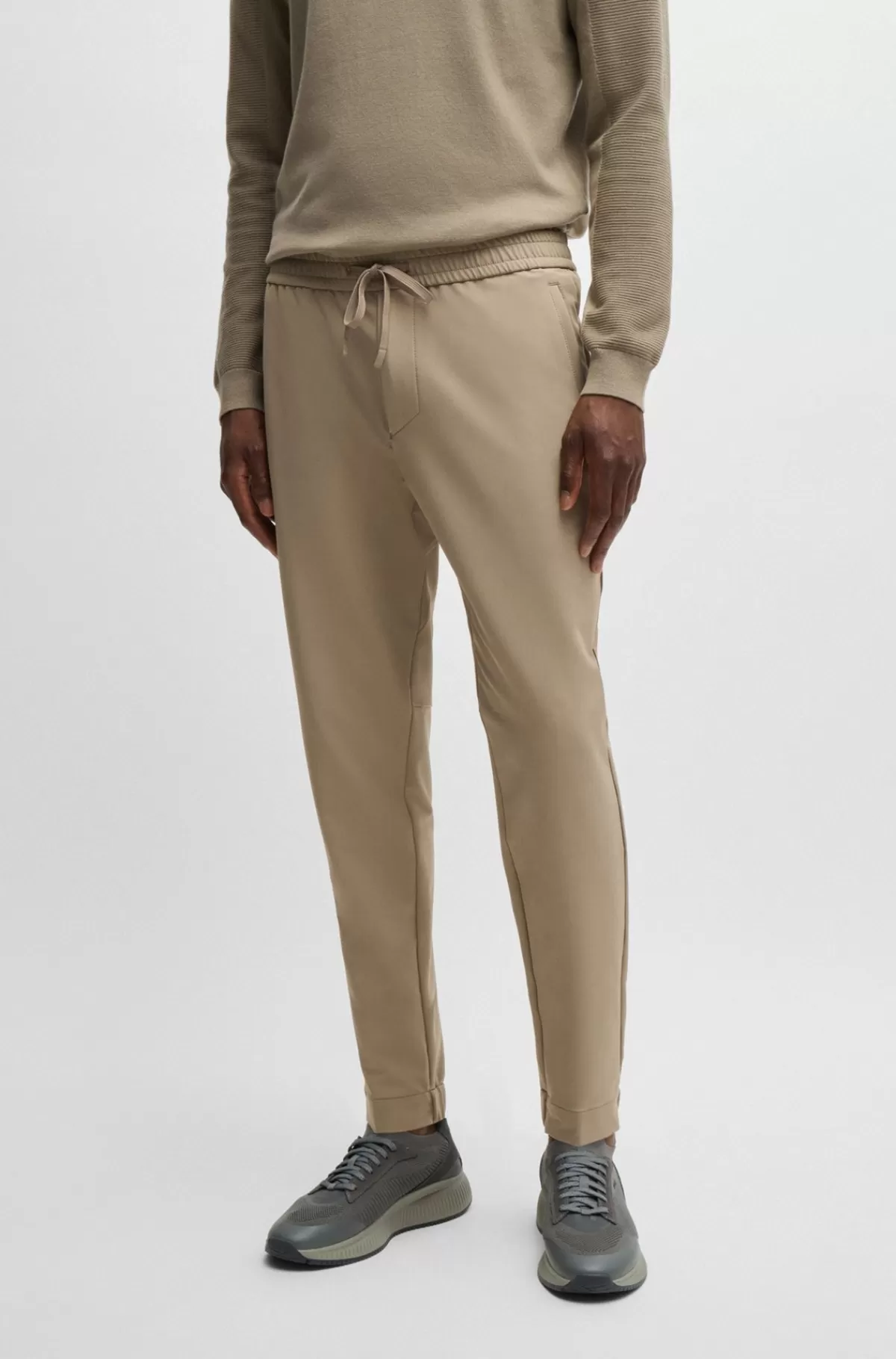 HUGO BOSS Chinos Med Tapered Fit I Strygelet Stof Med Stræk I Fire Retninger Brun New