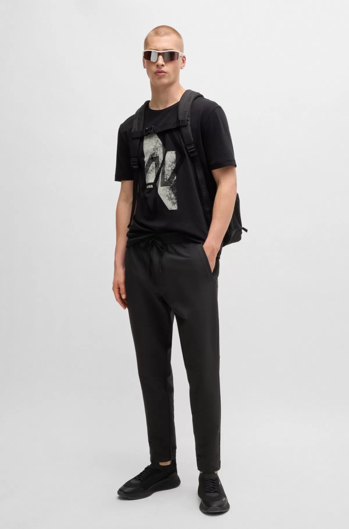 HUGO BOSS Chinos Med Tapered Fit I Strygelet Stof Med Stræk I Fire Retninger Sort Cheap
