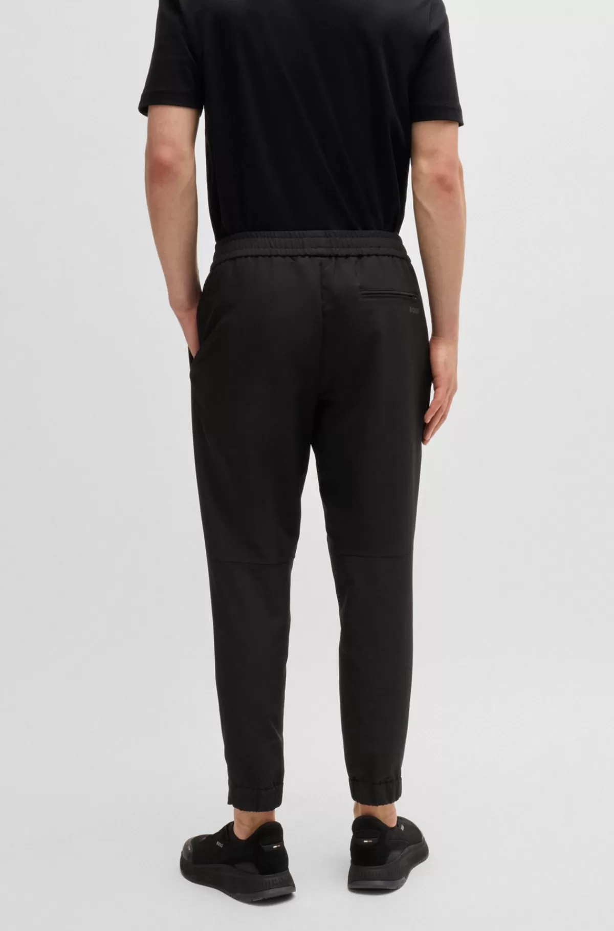 HUGO BOSS Chinos Med Tapered Fit I Strygelet Stof Med Stræk I Fire Retninger Sort Cheap
