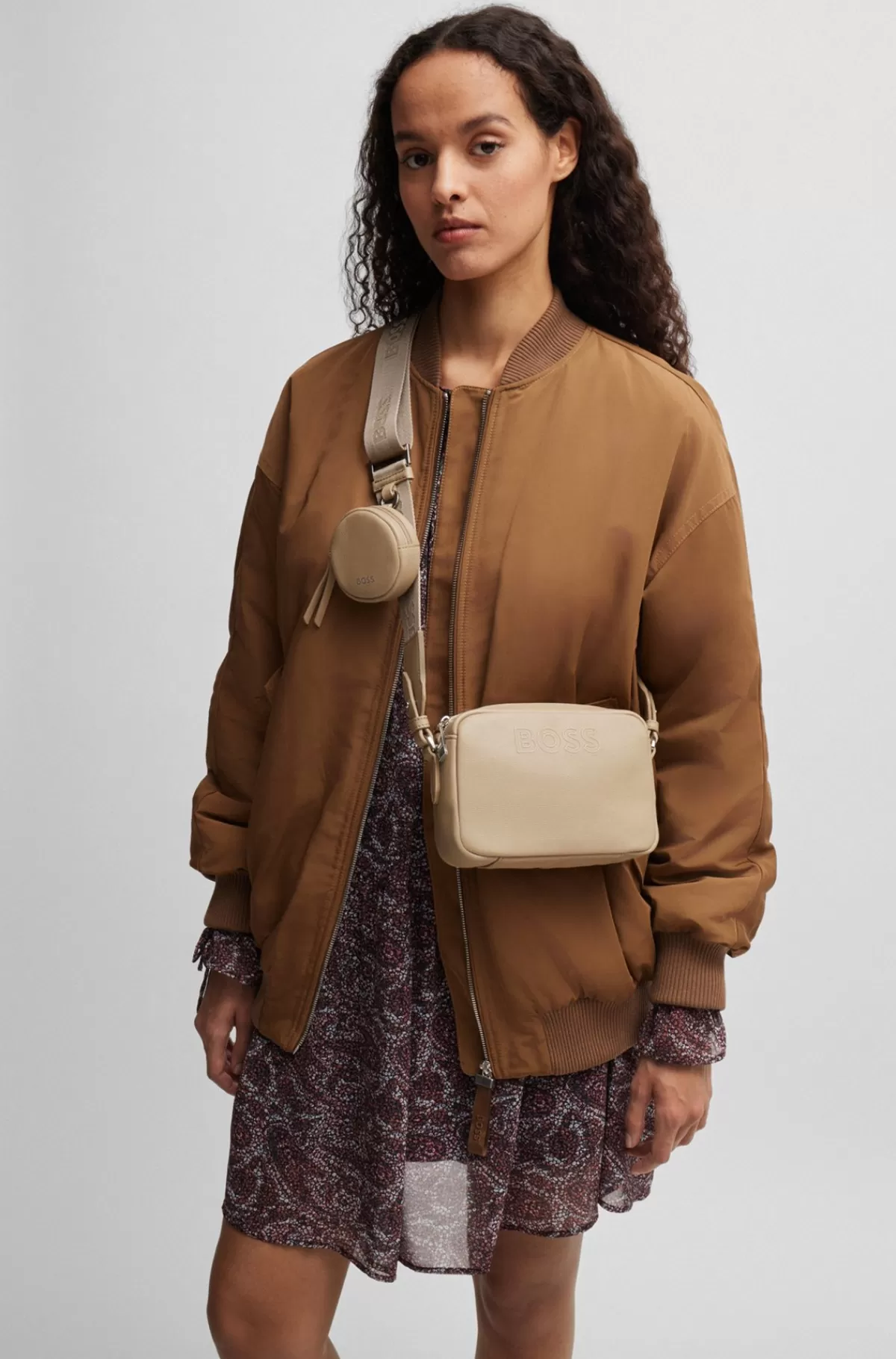 HUGO BOSS Crossbody-taske I Imiteret Læder Med Aftagelig Møntlomme Beige Discount