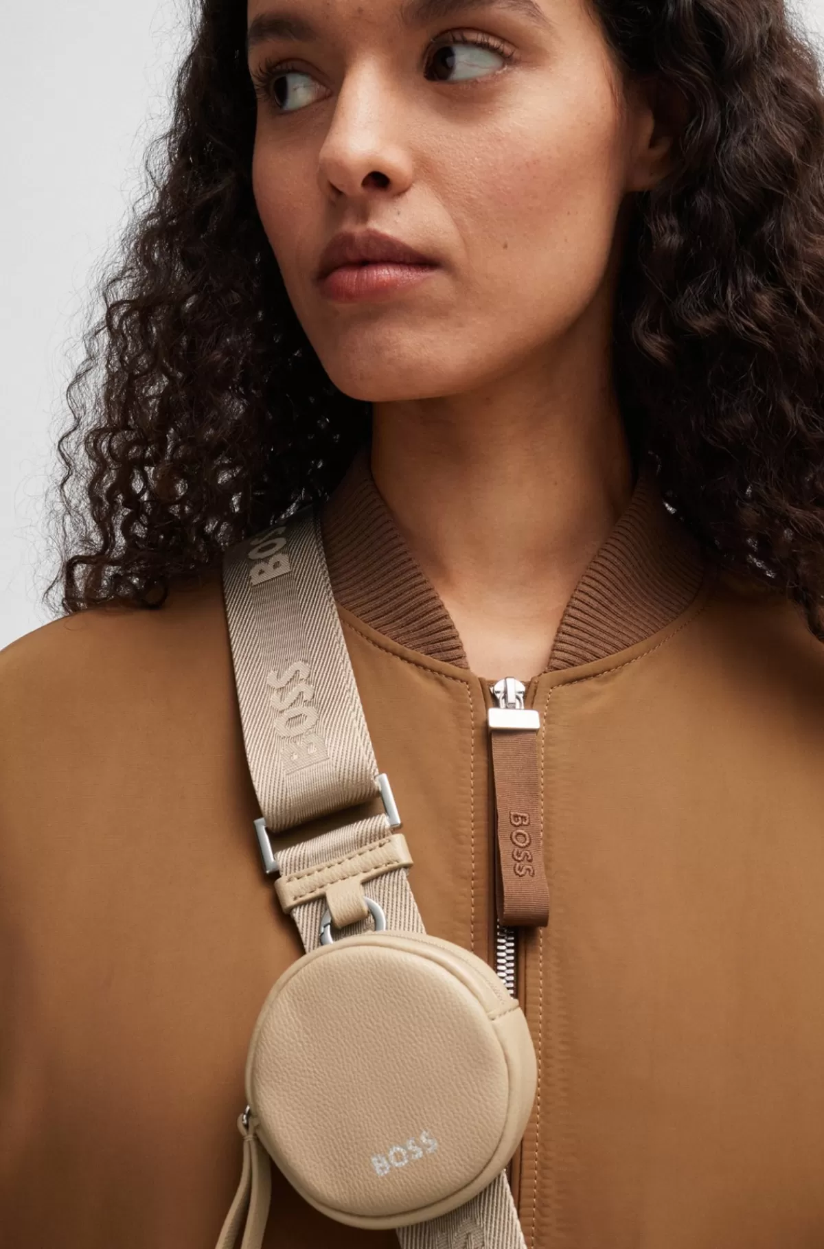 HUGO BOSS Crossbody-taske I Imiteret Læder Med Aftagelig Møntlomme Beige Discount