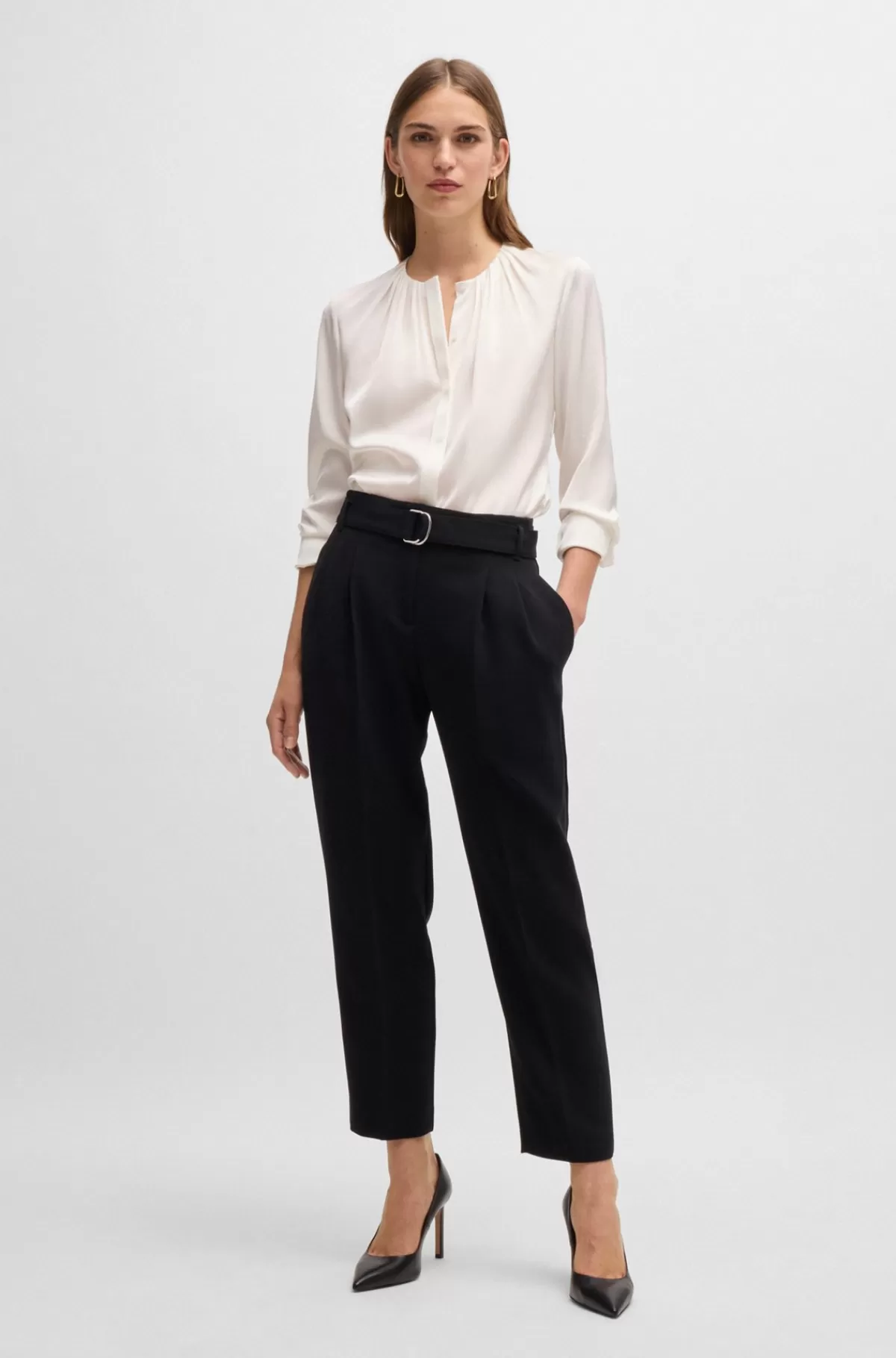 HUGO BOSS Dameskjorte Med Rynket Hals I Silke Crepe De Chine Med Stræk Hvid Shop