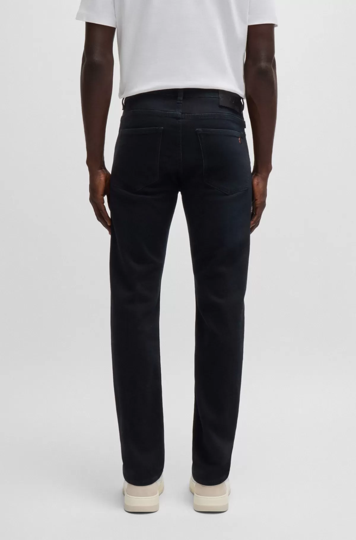 HUGO BOSS Delaware Slim Fit Jeans I Blåsort Denim Med Behageligt Stræk Mørkeblå Outlet