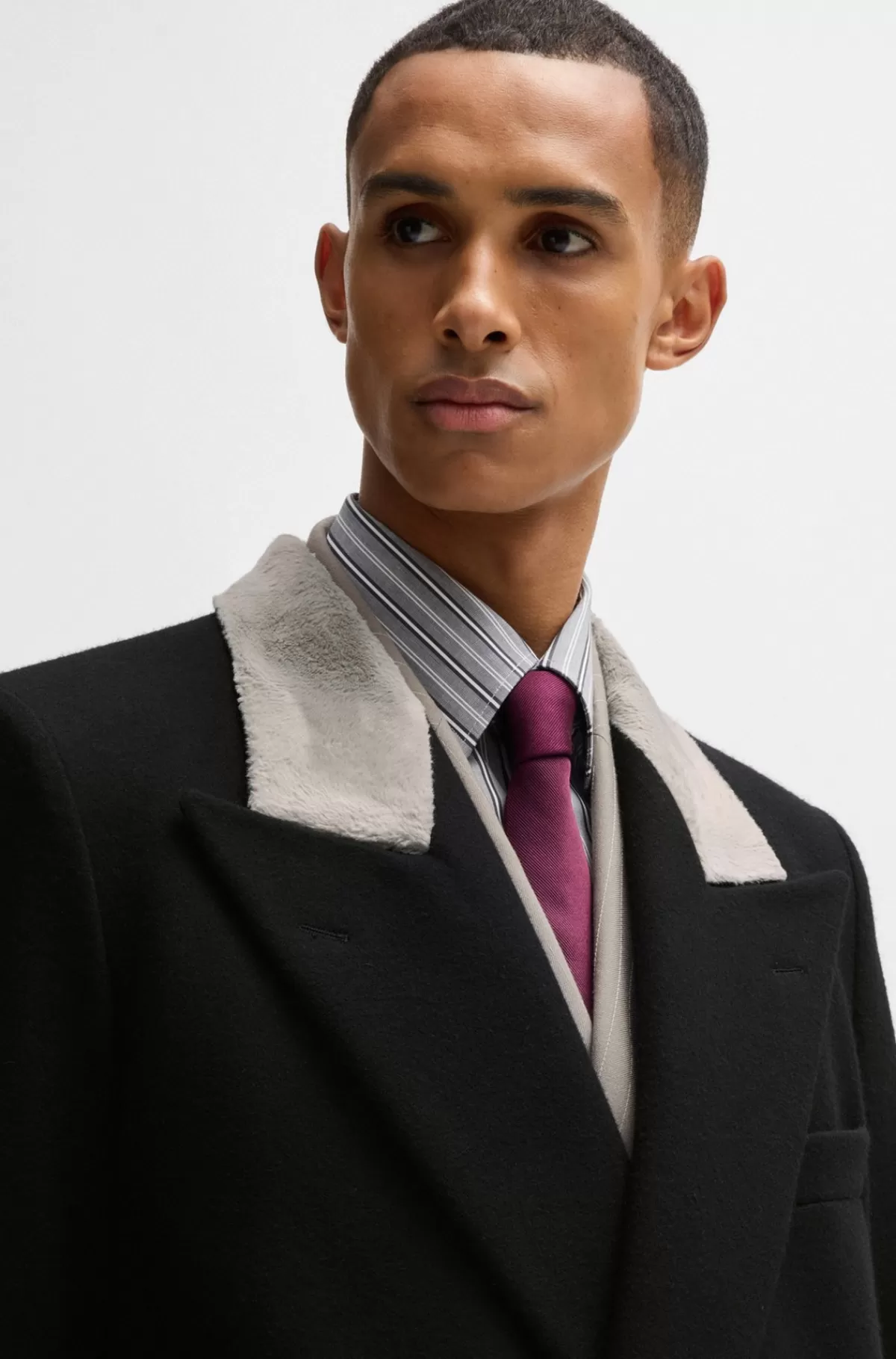 HUGO BOSS Frakke I Uldblanding Med Spidsrevers Sort Fashion
