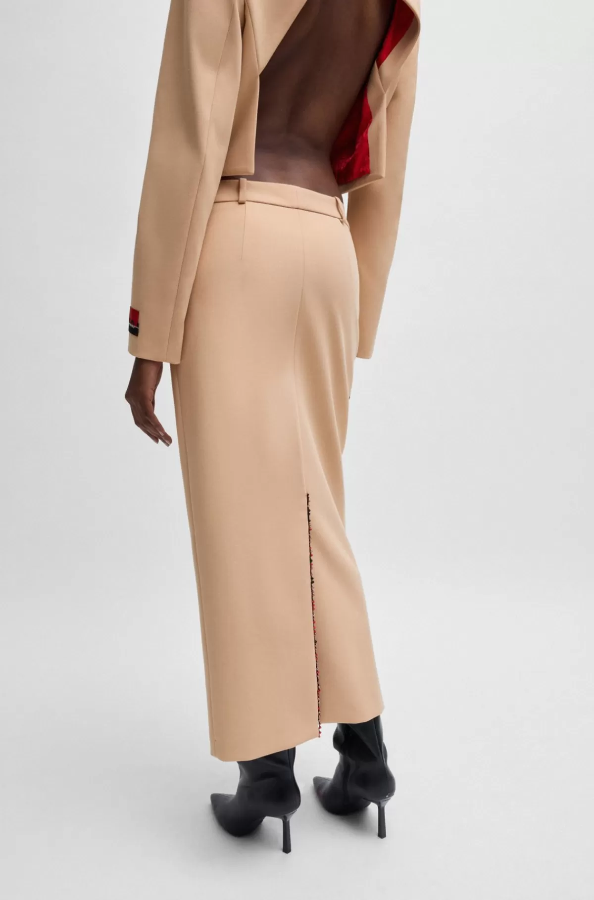 HUGO BOSS HUGO X Les Benjamins Pencilnederdel Med Lav Talje Og Perledetaljer Lys beige Clearance