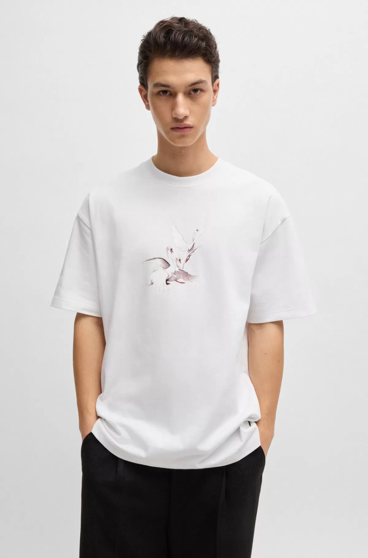HUGO BOSS HUGO X Les Benjamins T-shirt Med Oversize Fit Og Svanegrafik Hvid Fashion