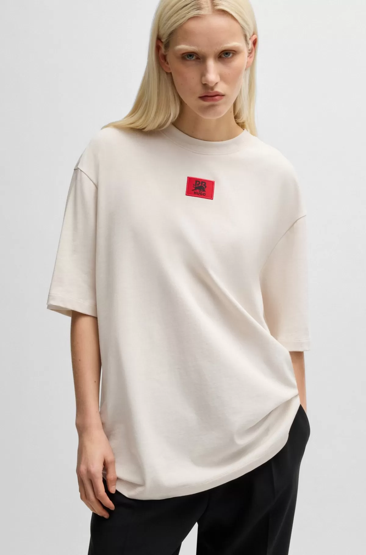 HUGO BOSS HUGO X RB T-shirt Med Relaxed Fit Og Signaturgrafik Med Tyr Naturlig Best Sale
