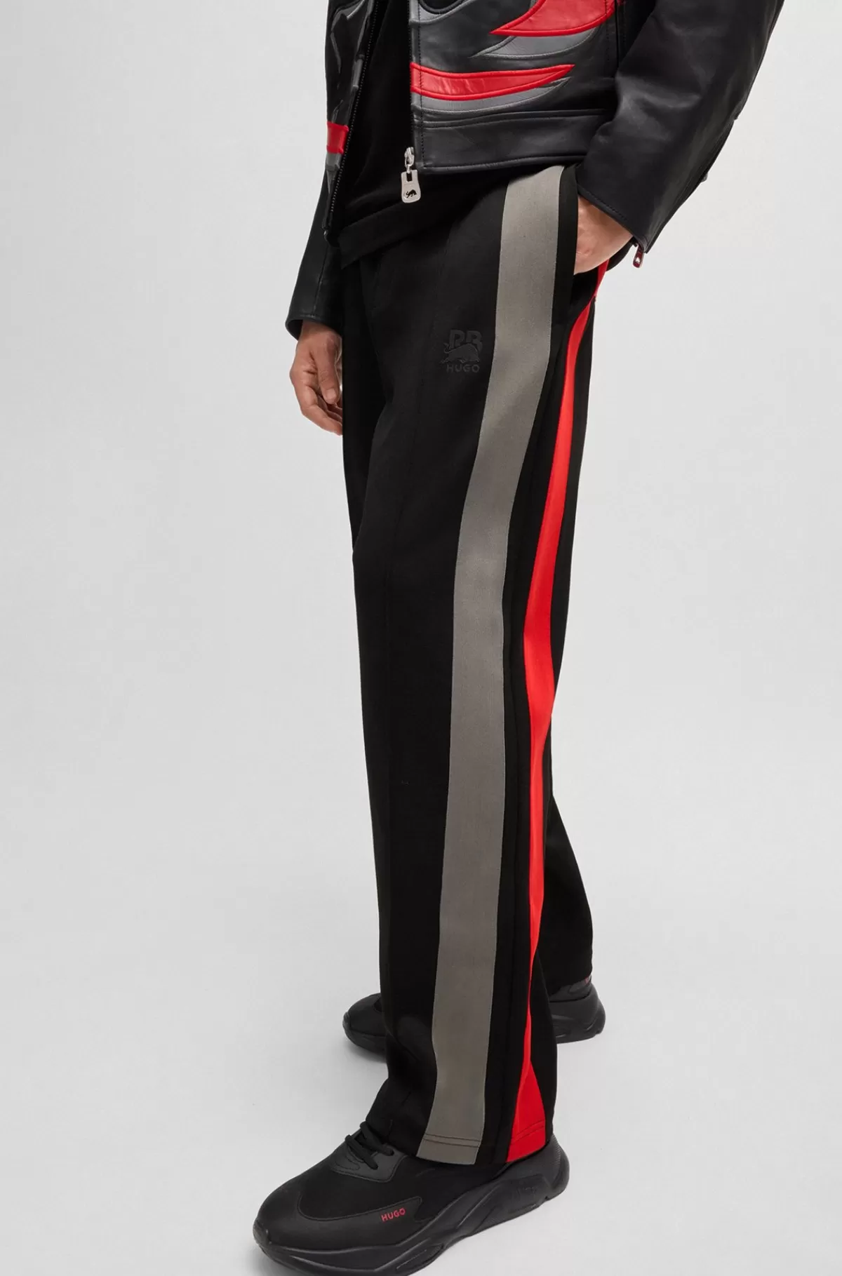HUGO BOSS HUGO X RB-bukser Med Oversize Fit Og Påsyet Bånd Samt Signaturgrafik Med Tyr Sort Shop