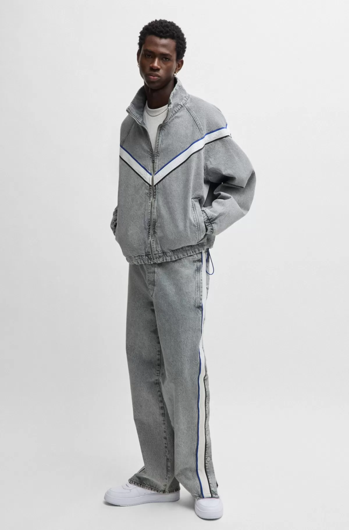 HUGO BOSS Jakke Med Lynlås Og Logobånd I Denim Grå Best Sale