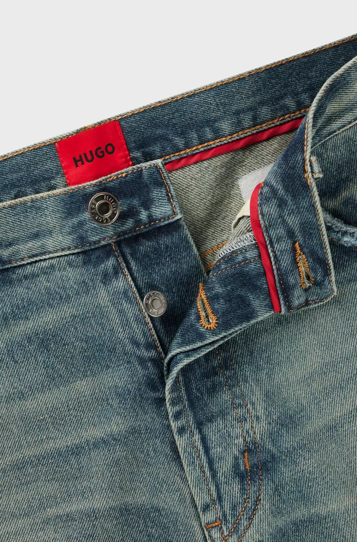 HUGO BOSS Jeans Med Tapered Fit I Slidt Denim Med Vintageeffekt Lyseblå Discount