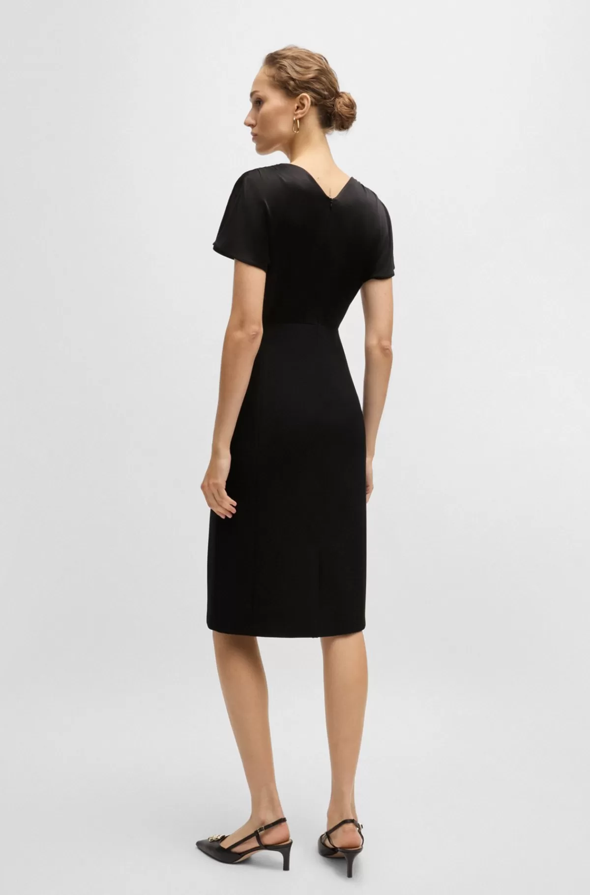 HUGO BOSS Kjole I Blandede Materialer Med Slim Fit Og V-hals Sort Fashion