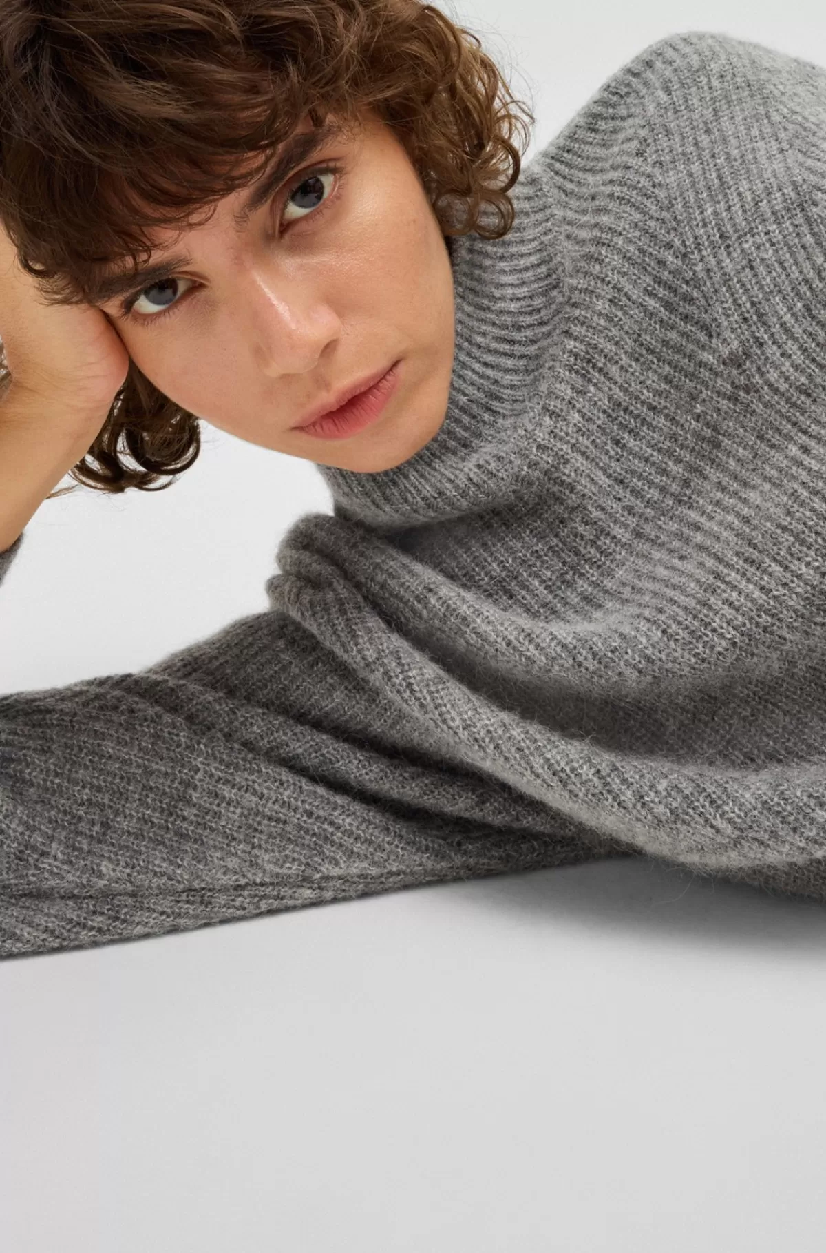 HUGO BOSS Kjole Med Lange ærmer Og Relaxed Fit I Blandede Ribstrukturer Grå Clearance