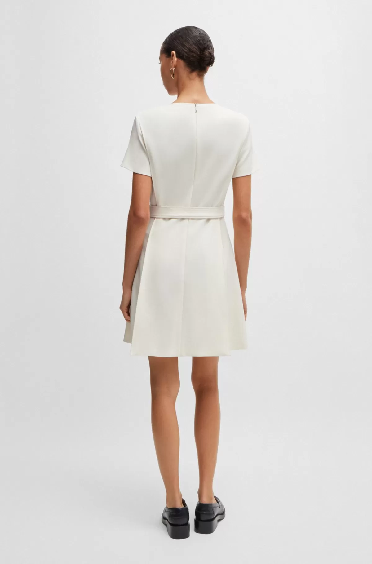 HUGO BOSS Kjole Med Regular Fit I Stof Med Stræk Og Metalknapper Hvid Fashion