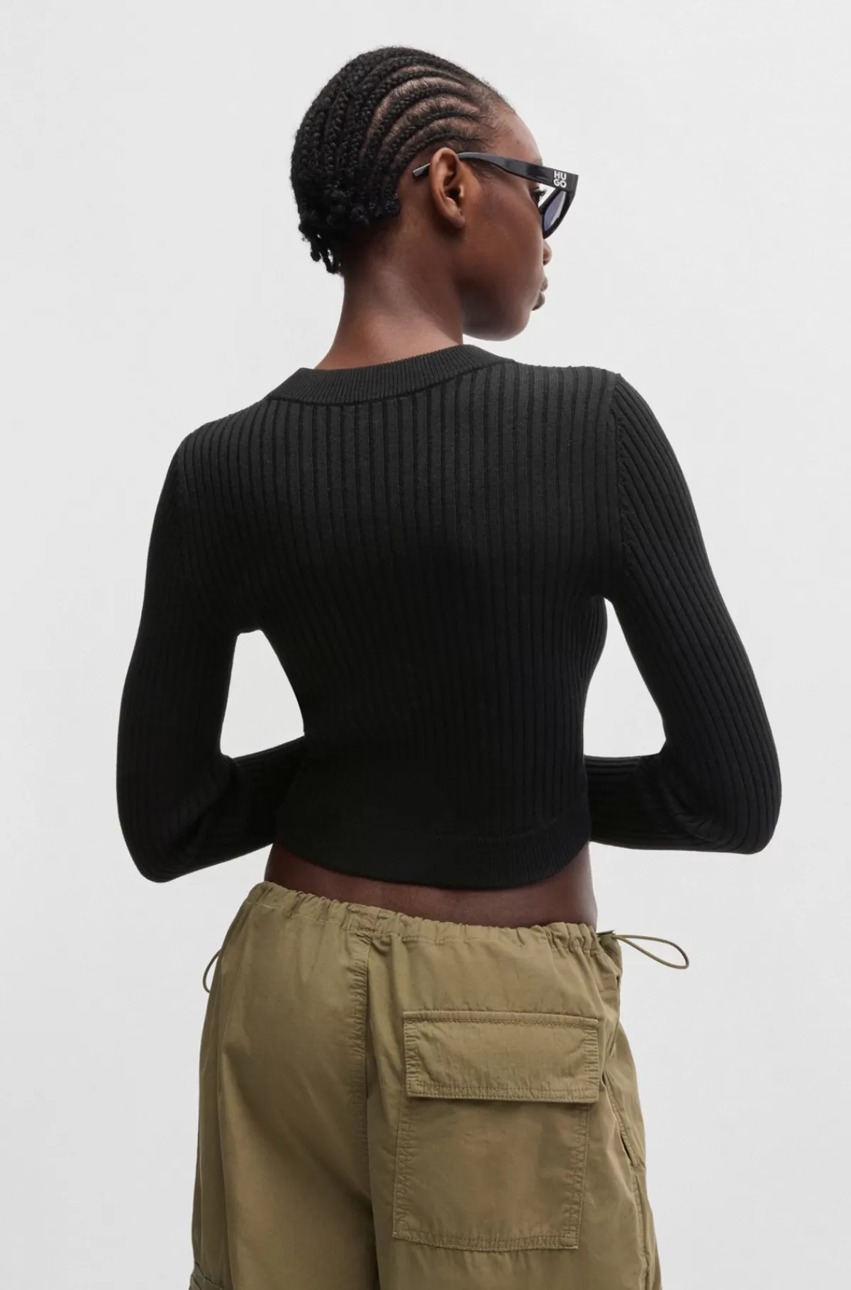 HUGO BOSS Kort Sweater Med Blåt Logomærkat Sort Discount