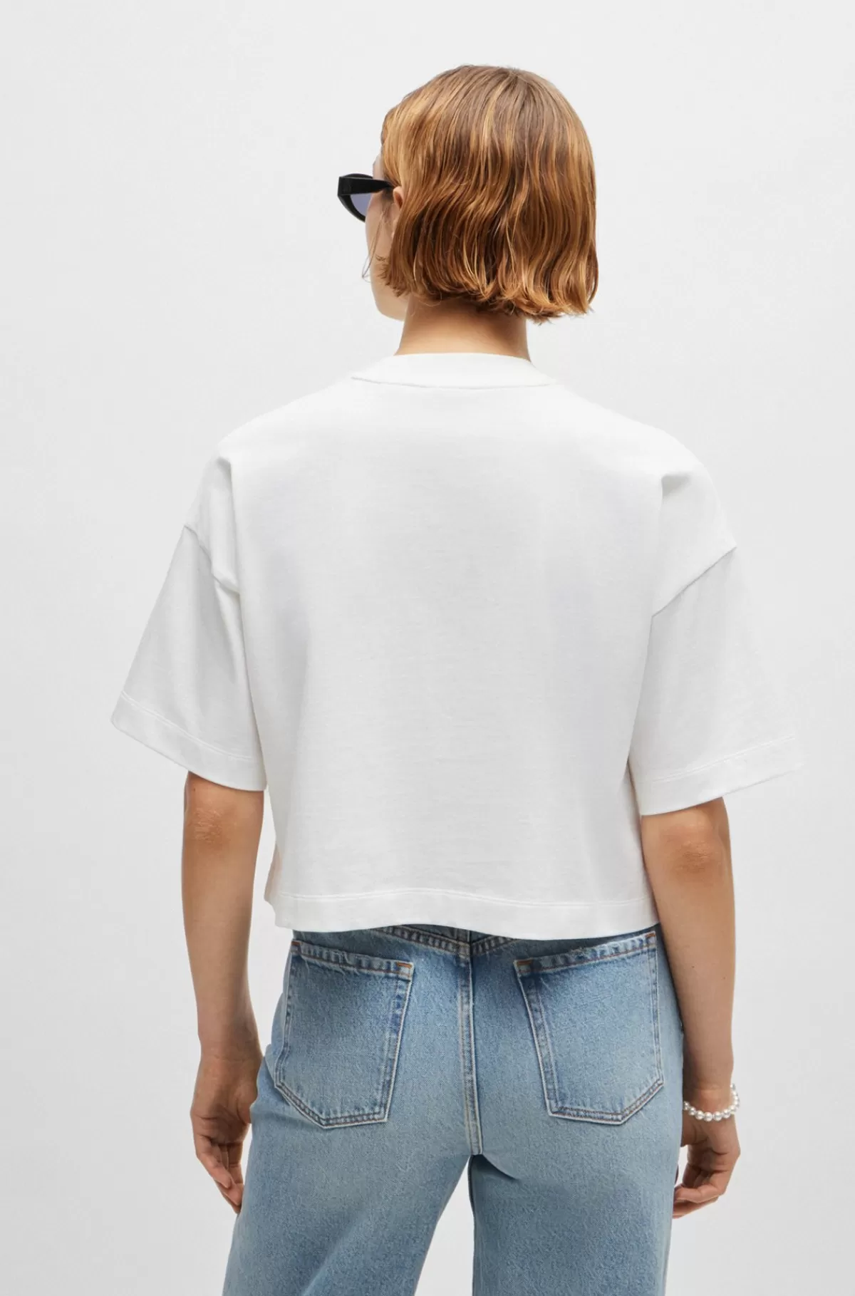 HUGO BOSS Kort T-shirt I Bomuldsjersey Med Relaxed Fit Og Stablet Logo Hvid Fashion