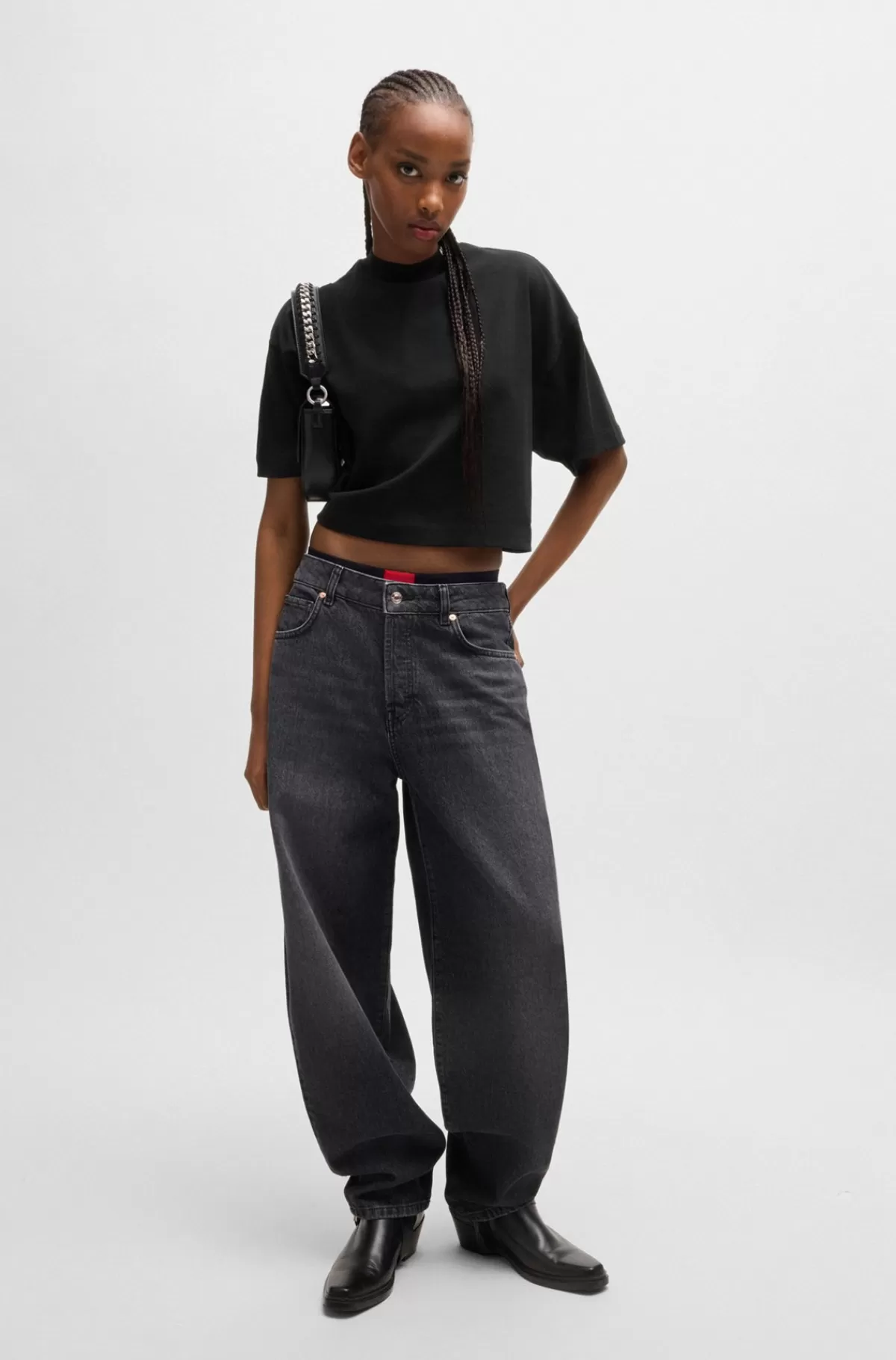 HUGO BOSS Kort T-shirt I Bomuldsjersey Med Relaxed Fit Og Stablet Logo Sort Fashion