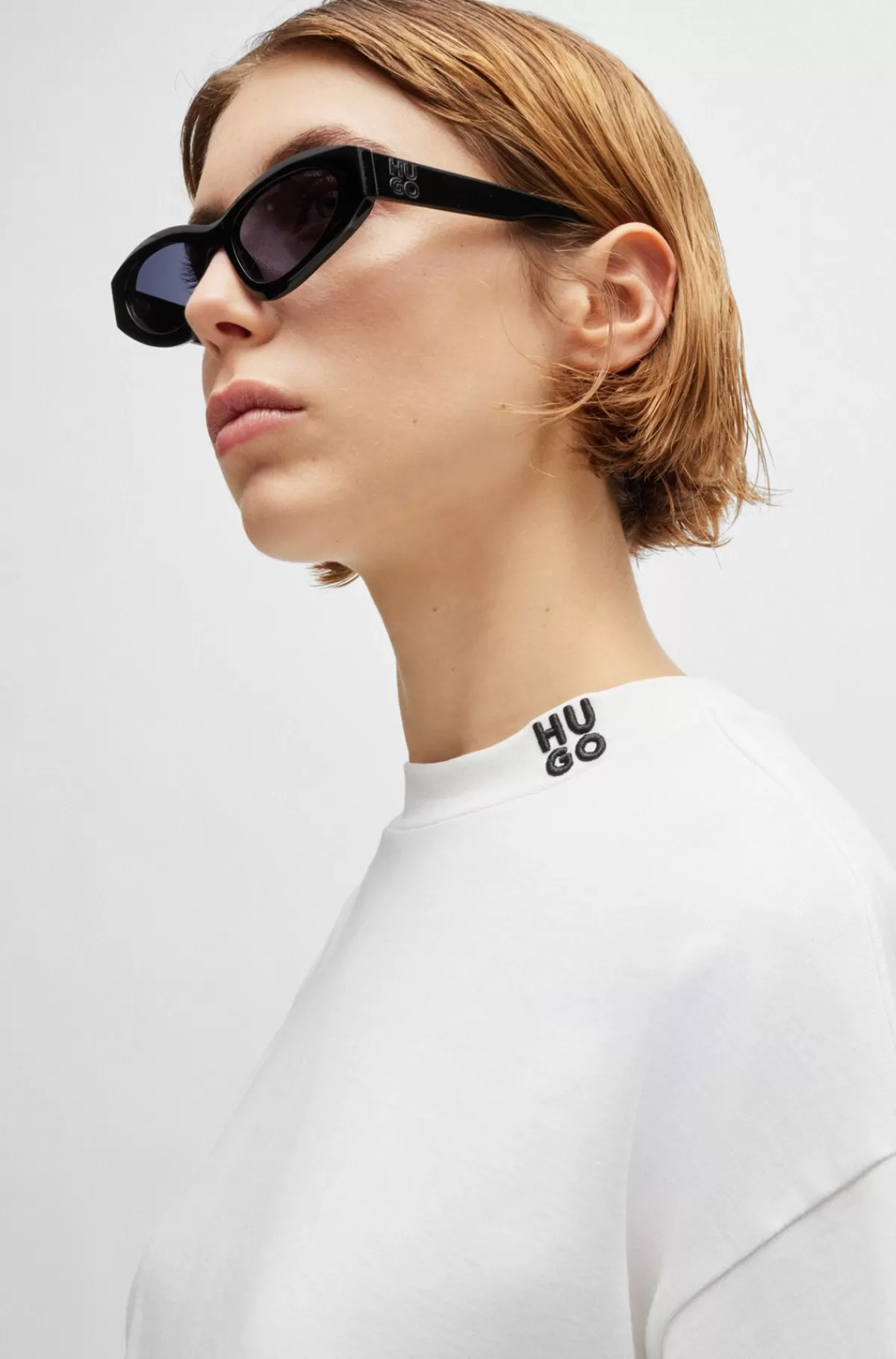 HUGO BOSS Kort T-shirt I Bomuldsjersey Med Relaxed Fit Og Stablet Logo Hvid Fashion