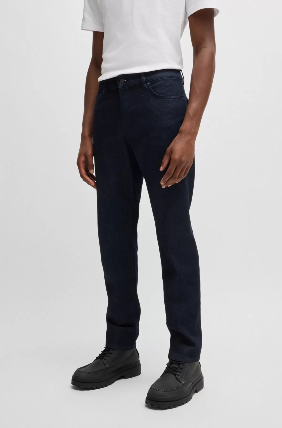 HUGO BOSS Maine Jeans I Regular Fit I En Dyb Indigofarvet Denim Med Behageligt Stræk Mørkeblå Online