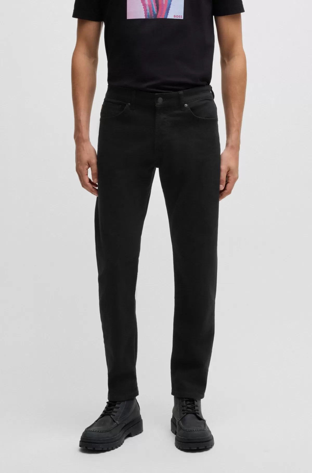 HUGO BOSS Maine Regular Fit Jeans I Farveægte Denim Med Behageligt Stræk Sort Sale