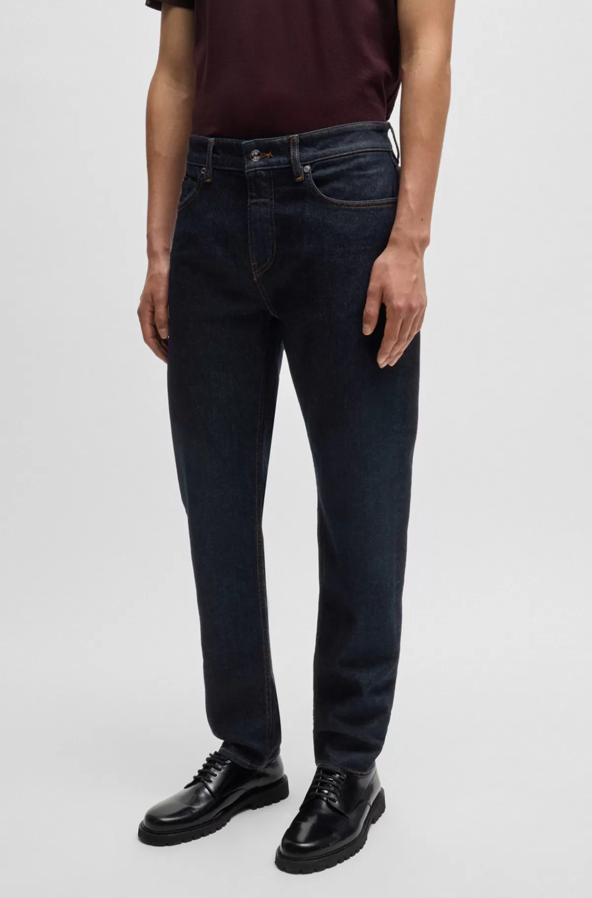 HUGO BOSS Maine Regular Fit Jeans I Denim Med Behageligt Stræk Mørkeblå Hot