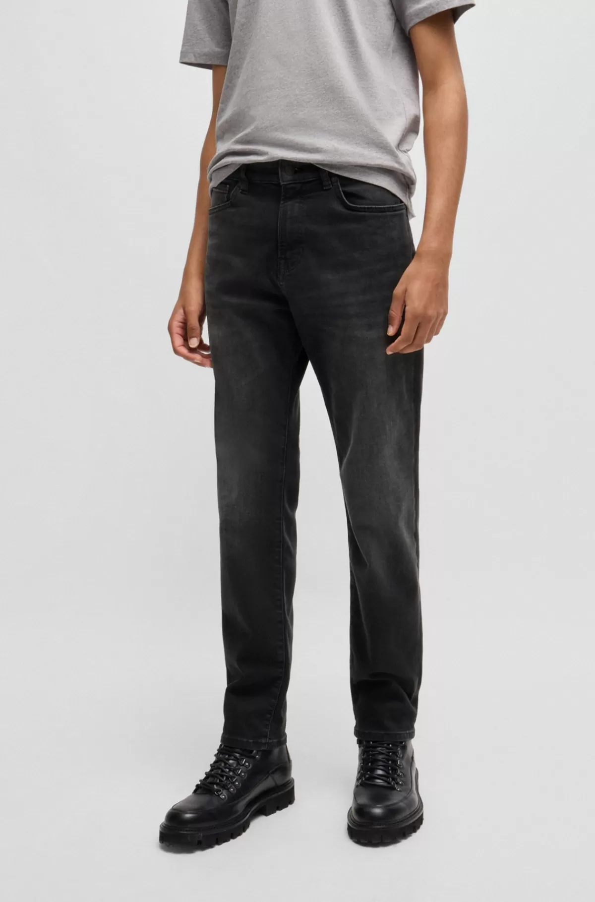 HUGO BOSS Maine e Jeans Med Regular Fit I Blød Og Smidig Denim Sort Discount