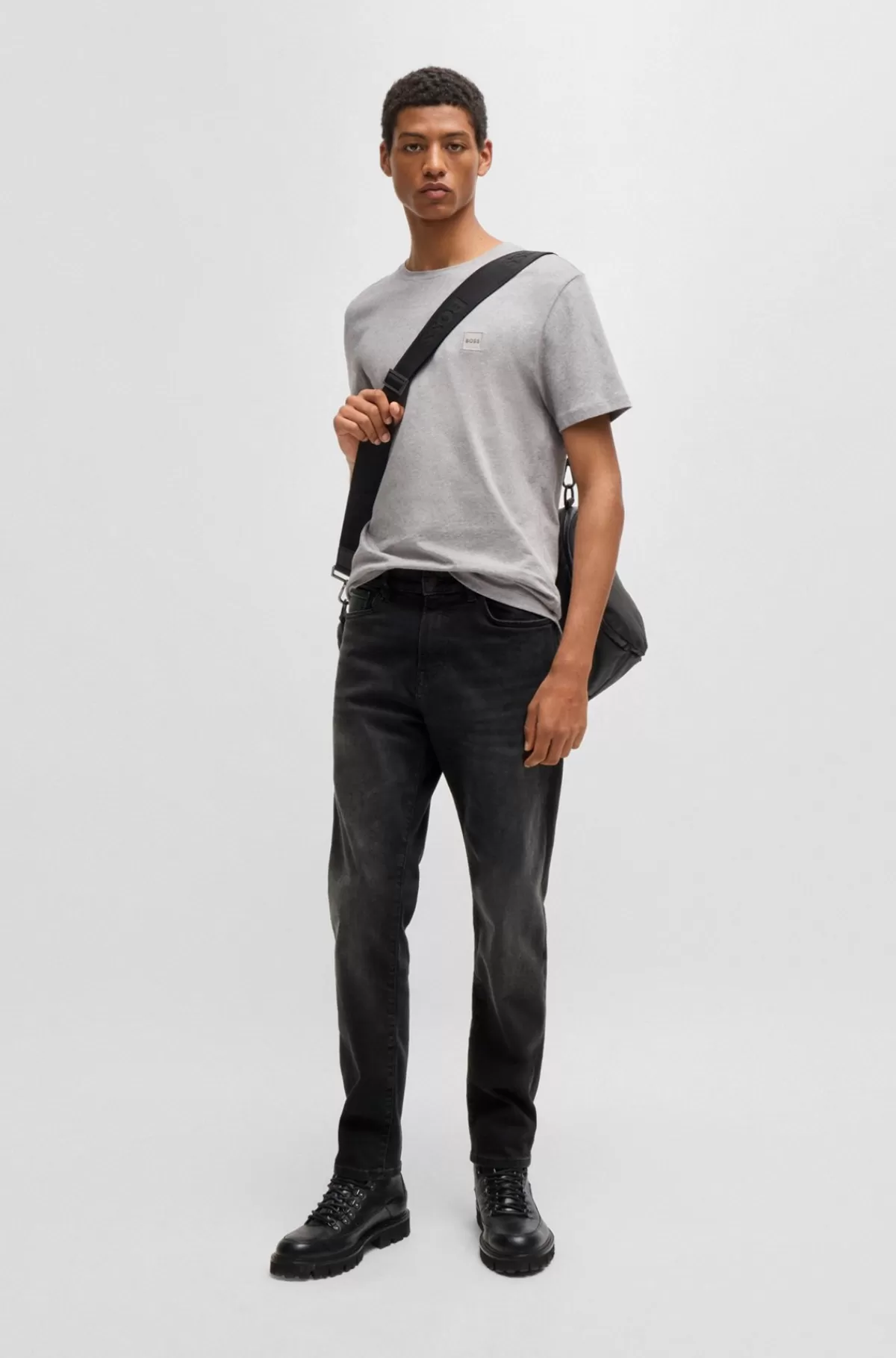 HUGO BOSS Maine e Jeans Med Regular Fit I Blød Og Smidig Denim Sort Discount