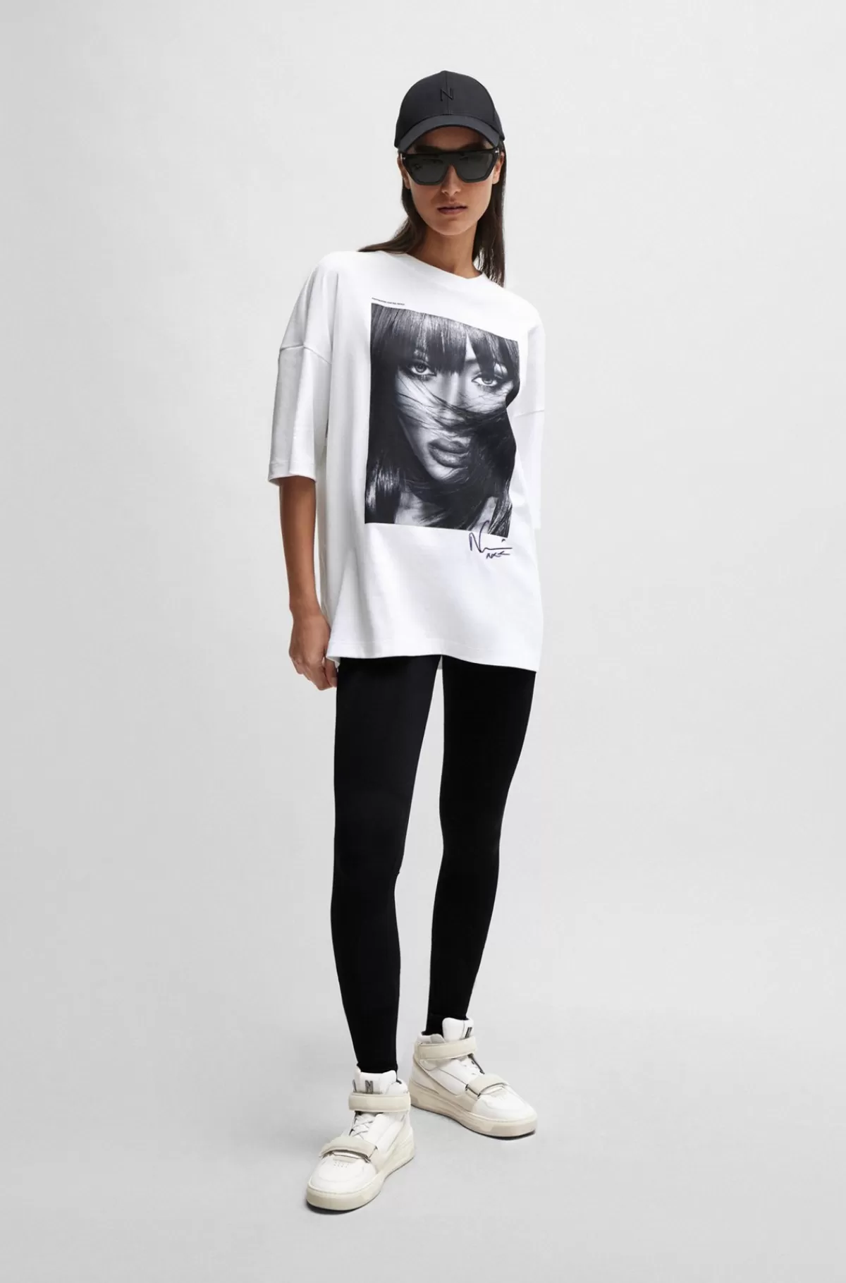 HUGO BOSS NAOMI X BOSS-T-shirt I Interlock-bomuld Med Sænkede Skuldre Hvid Online