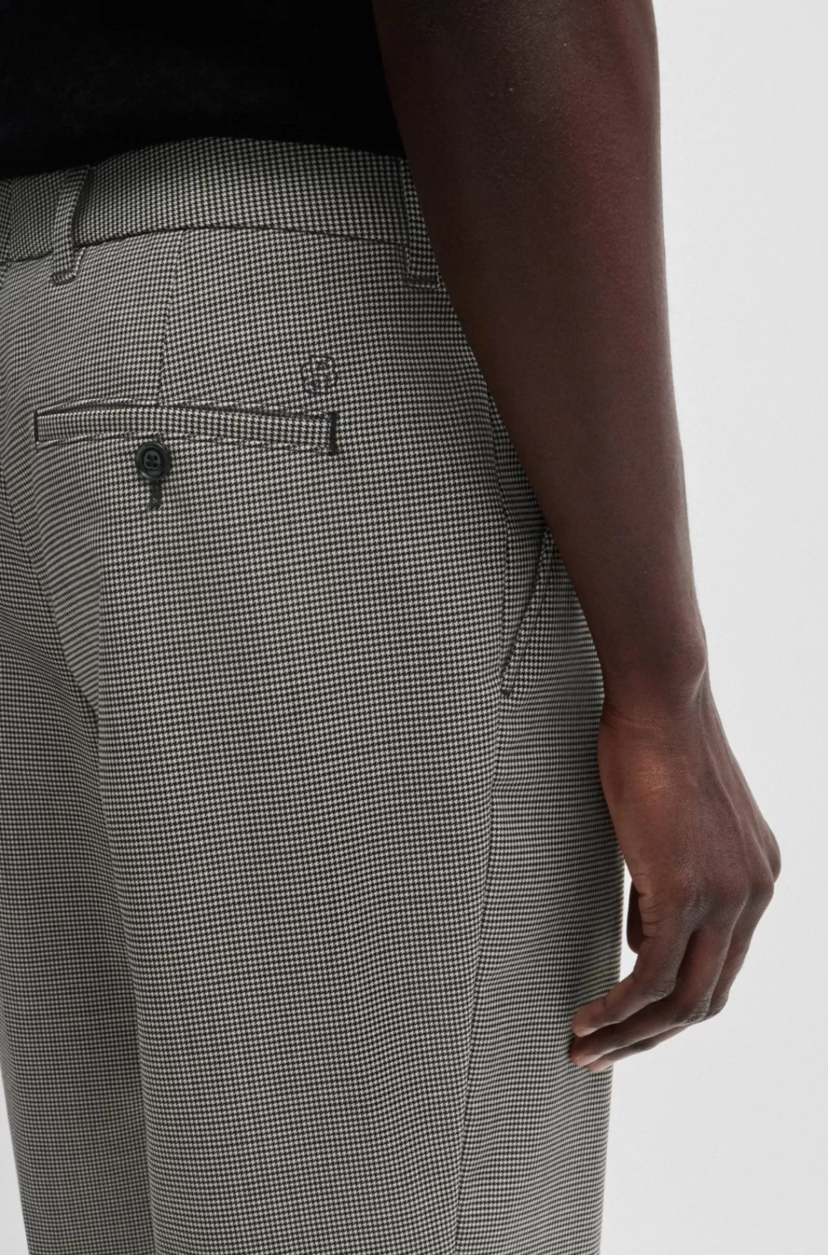 HUGO BOSS Og Relaxed Fit Bukser I En Hanefjedsternet Blanding Med Ny Uld Sort mønstret Best