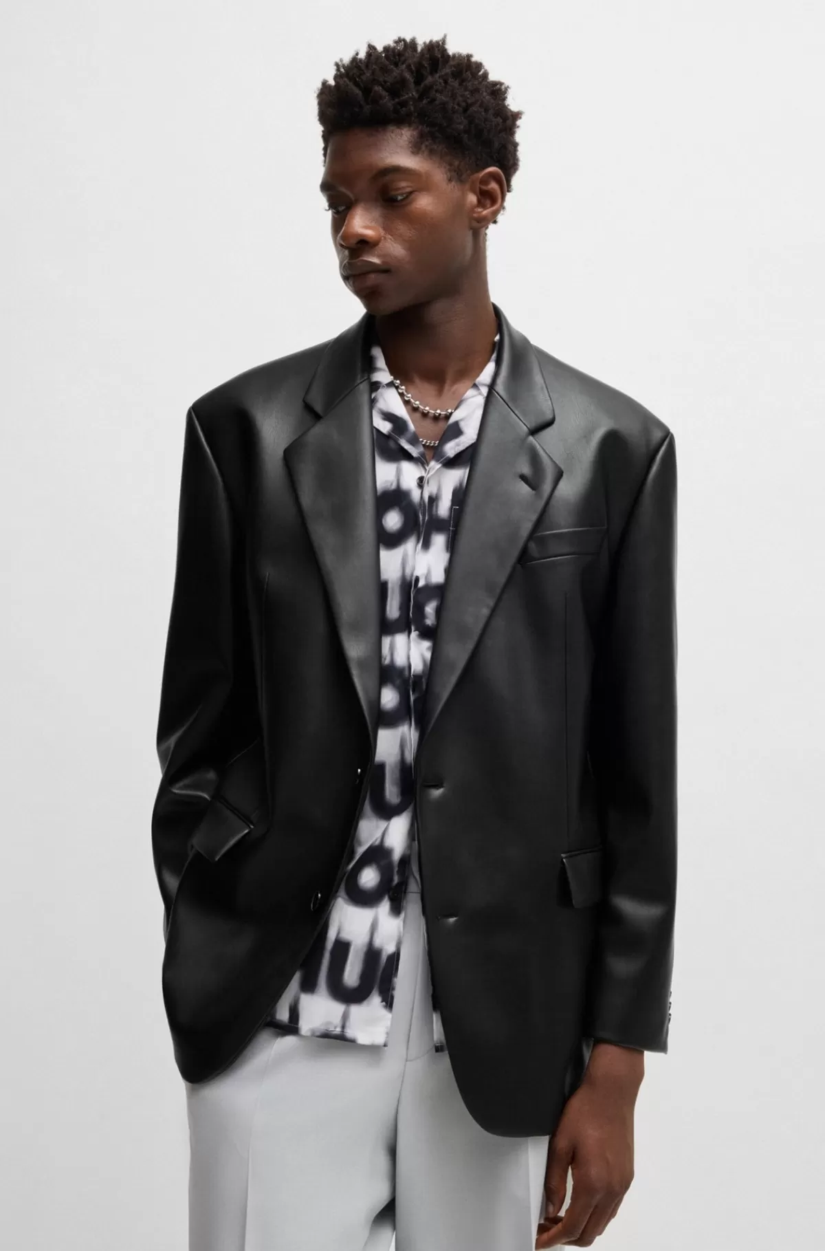 HUGO BOSS Oversize Fit Blazer I Imiteret Læder Sort Fashion
