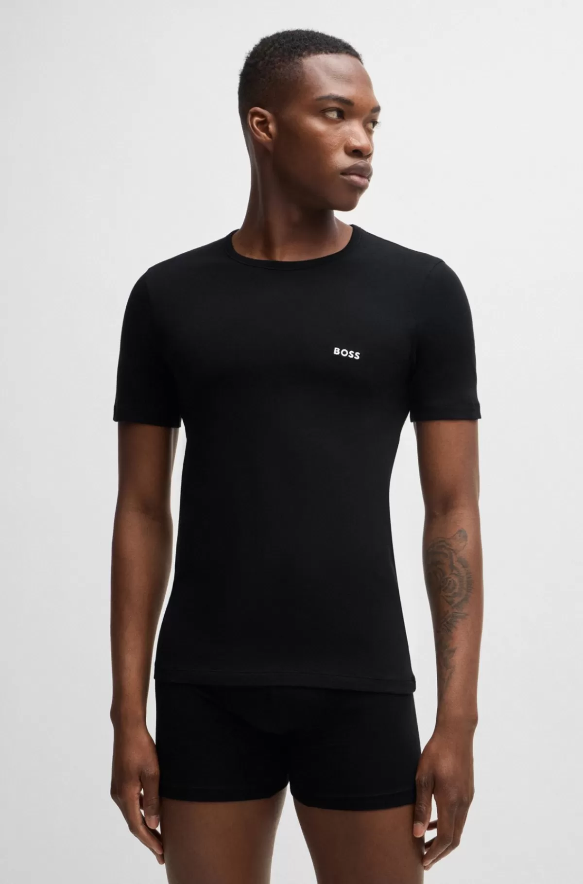 HUGO BOSS Pakke Med Tre T-shirtundertrøjer I Bomuld Med Broderede Logoer Sort / Grøn / Blå Discount