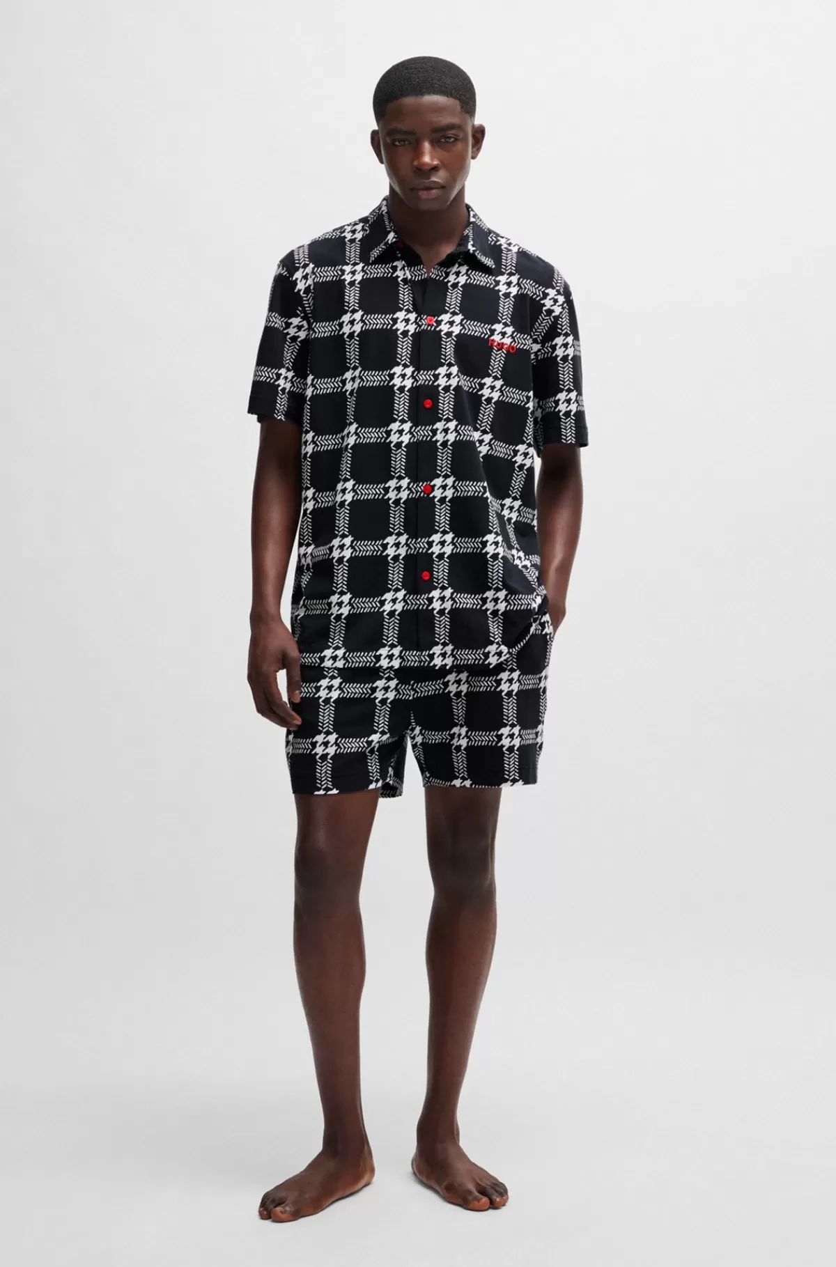 HUGO BOSS Pyjamas Med Korte ærmer Og Ben I Bomuld Med Stræk Og Hanefjedsprint Sort Shop