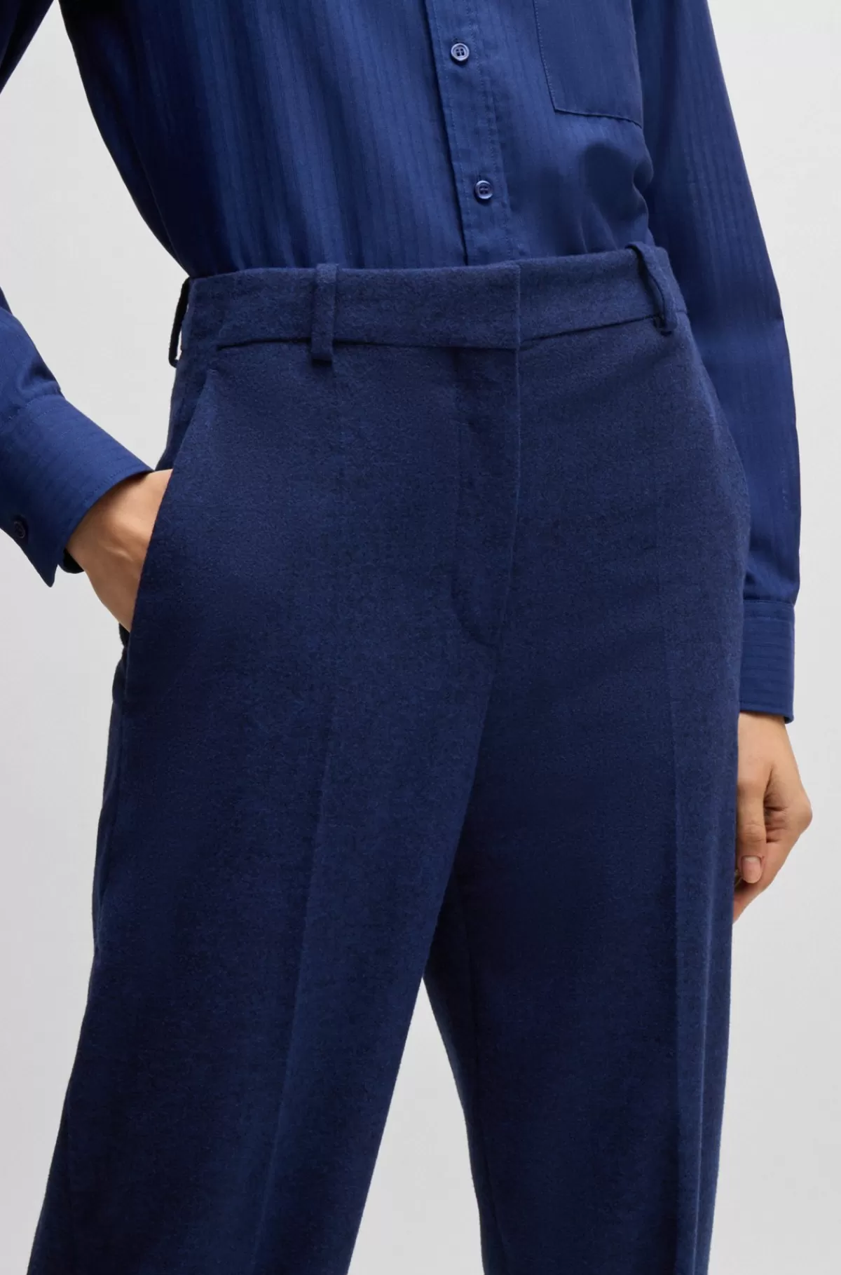 HUGO BOSS Regular Fit Bukser Med Indsnævret Benvidde I Stof Med Stræk Mørkeblå Fashion