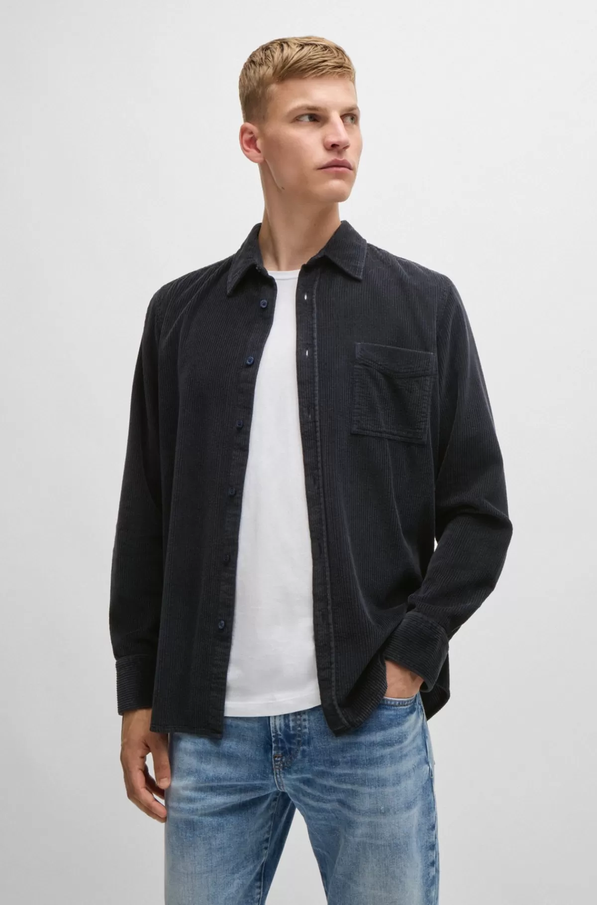 HUGO BOSS Regular Fit Skjorte I Bomuldsfløjl Med Påsyet Lomme Mørkeblå New