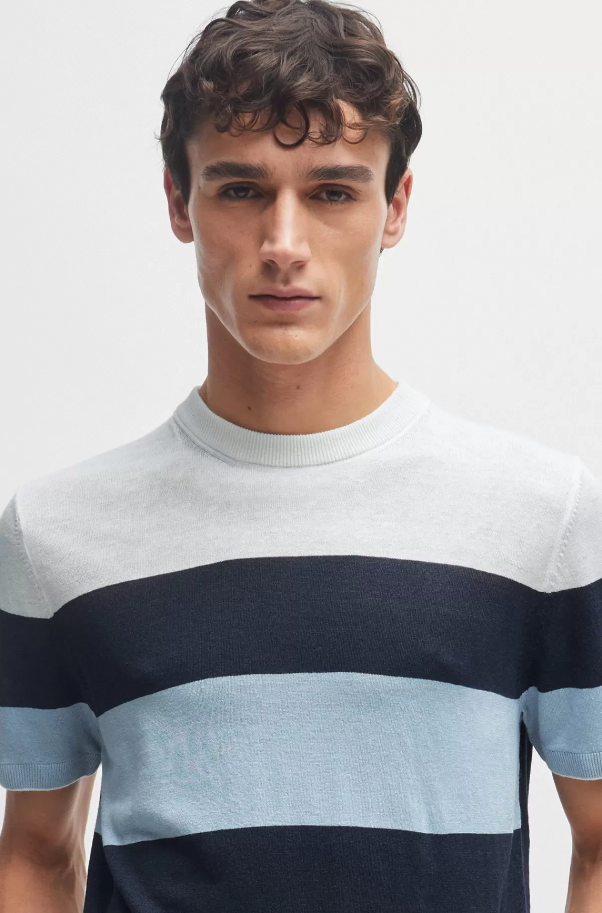 HUGO BOSS Regular Fit Sweater I Hørblanding Med Stribe Ved Sømkanter Mørkeblå Hot