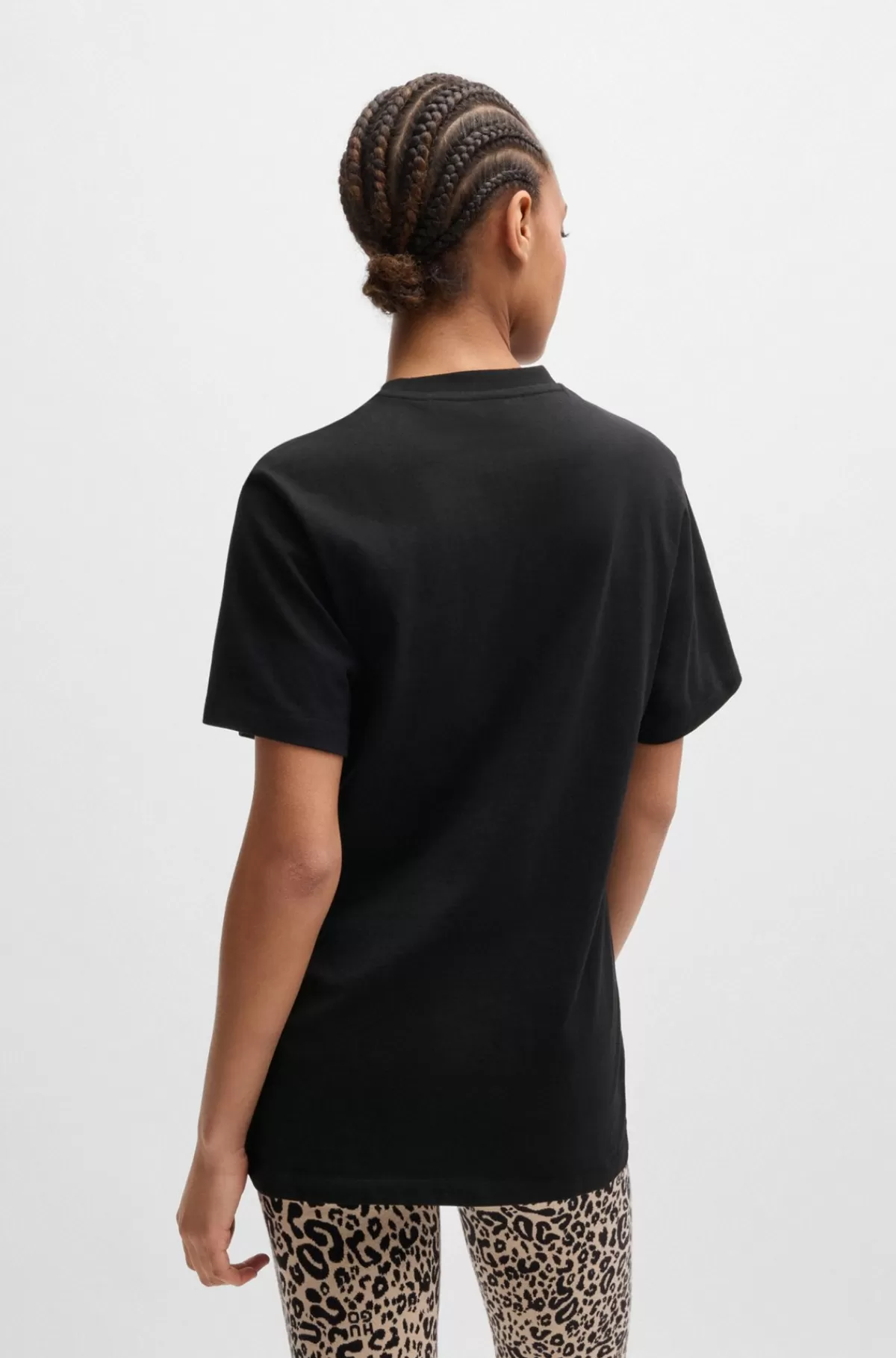 HUGO BOSS Relaxed Fit T-shirt I økologisk Bomuld Med Blomstret Logografik Sort Shop