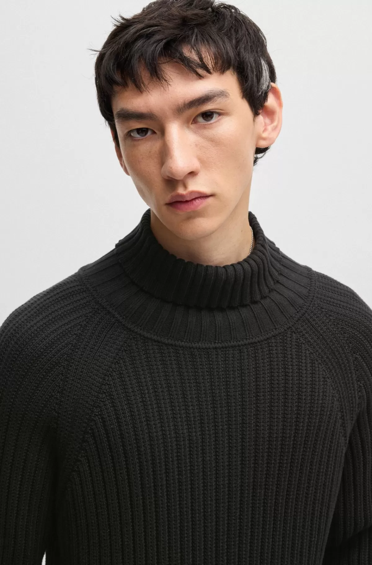 HUGO BOSS Rullekravesweater Med Relaxed Fit I Bomuld Med Ribstruktur Sort Discount