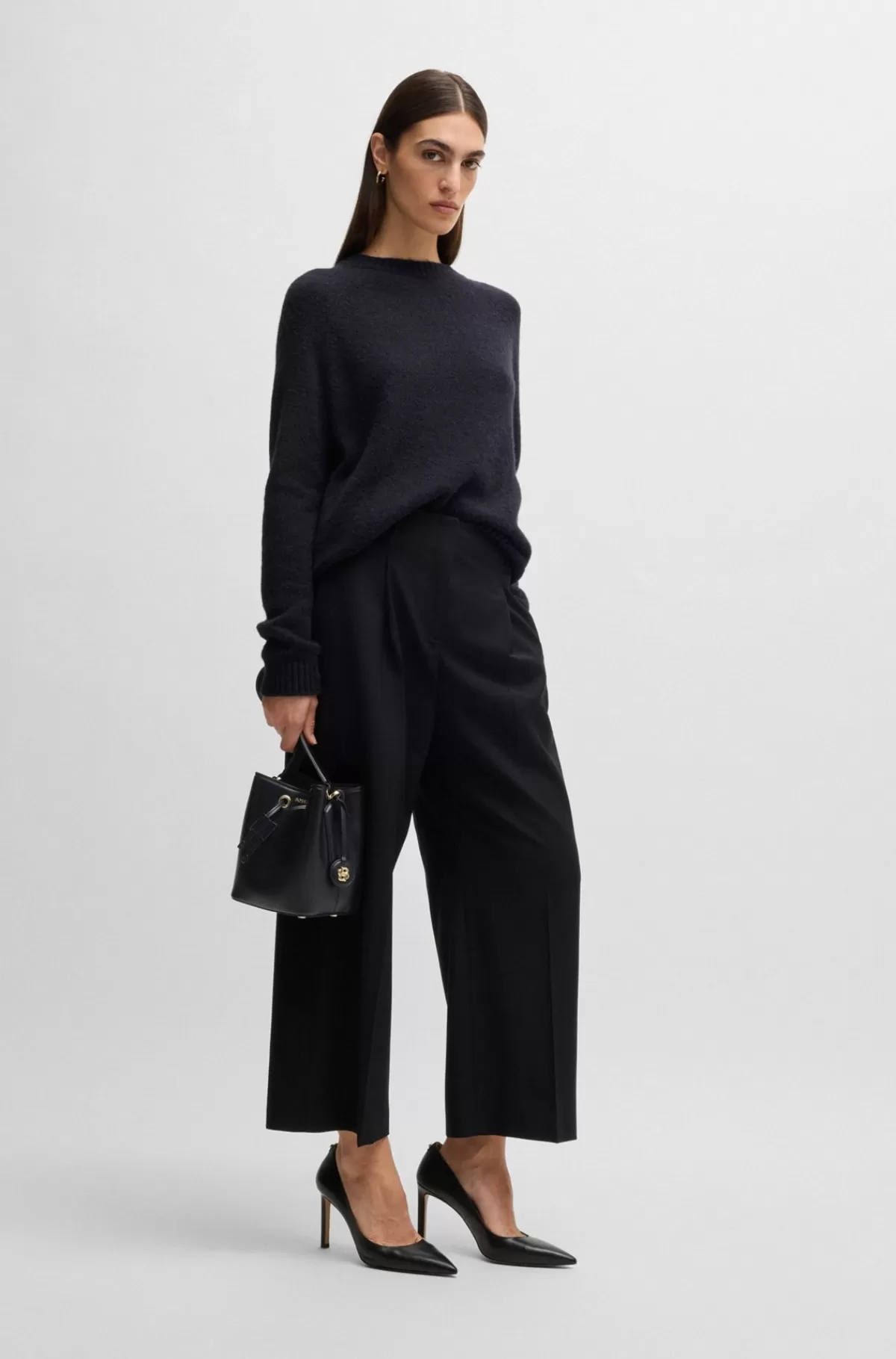 HUGO BOSS Rund Mini-bucket Bag I Imiteret Læder Med Dobbelt B-monogram Sort Store