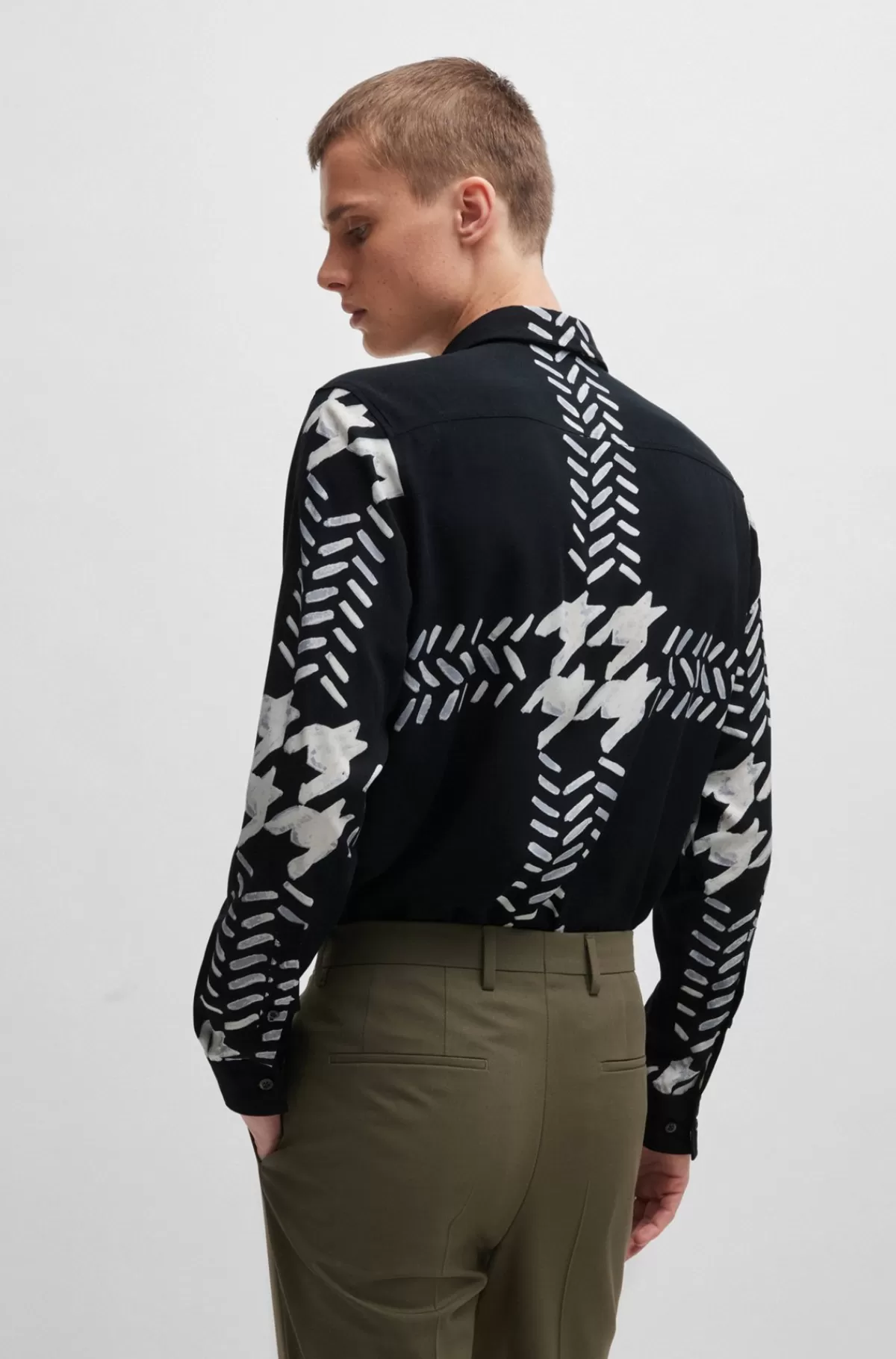 HUGO BOSS Skjorte I Kanvas Med Print, Relaxed Fit Og Kent-krave Mønstret Clearance