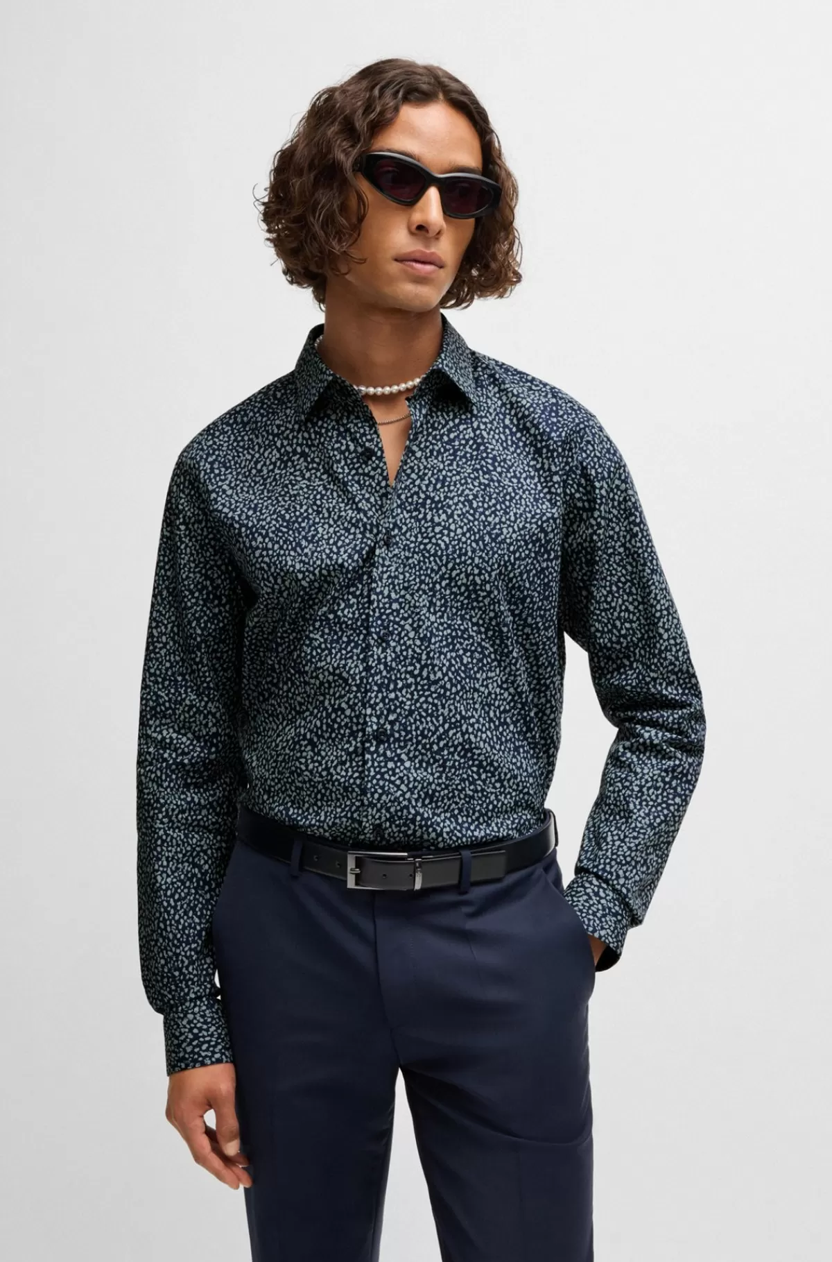 HUGO BOSS Skjorte Med Et Moderne Fit I Bomuldspoplin Med Print Lysegrå Outlet