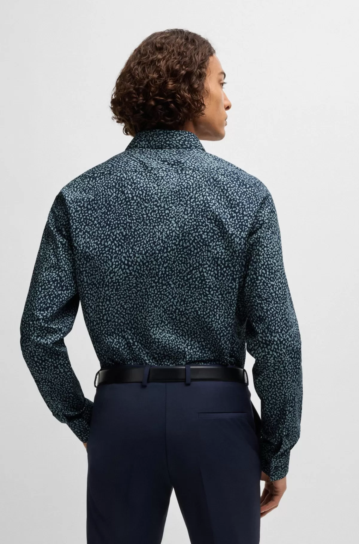 HUGO BOSS Skjorte Med Et Moderne Fit I Bomuldspoplin Med Print Lysegrå Outlet