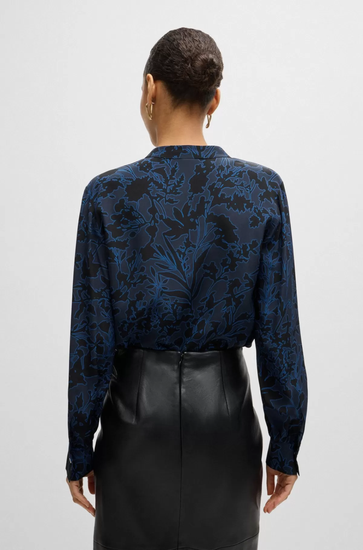 HUGO BOSS Skjorte Med Regular Fit I Silke Med Print Og Rynk I Halsen Blå mønstret Best