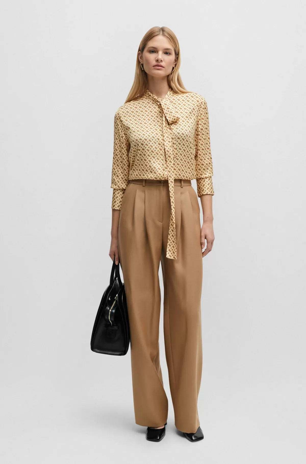 HUGO BOSS Skjorte Med Relaxed Fit I En Silkeblanding Med Monogramprint Beige mønstret Clearance