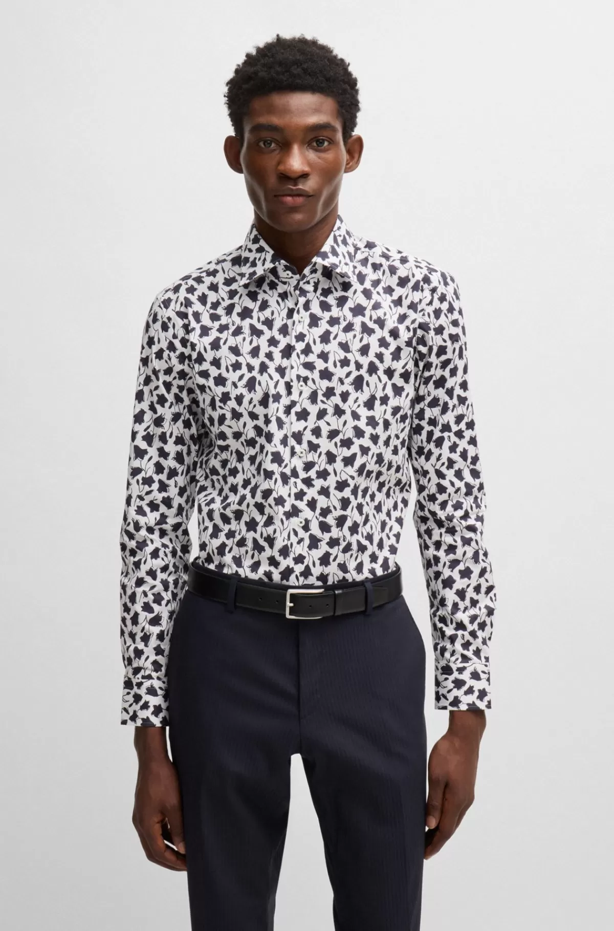 HUGO BOSS Skjorte Med Slim Fit I Bomuldspoplin Med Stræk Og Blomsterprint Mørkeblå Best Sale