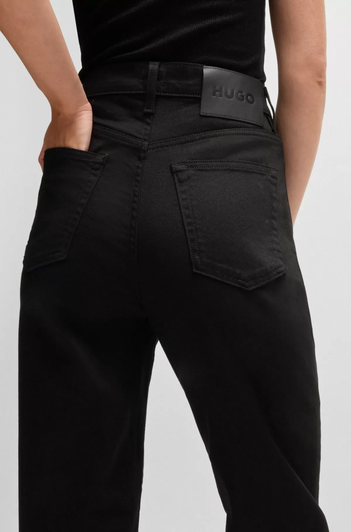 HUGO BOSS Slim Fit Jeans I Farveægte, Denim Med Stræk Sort Shop