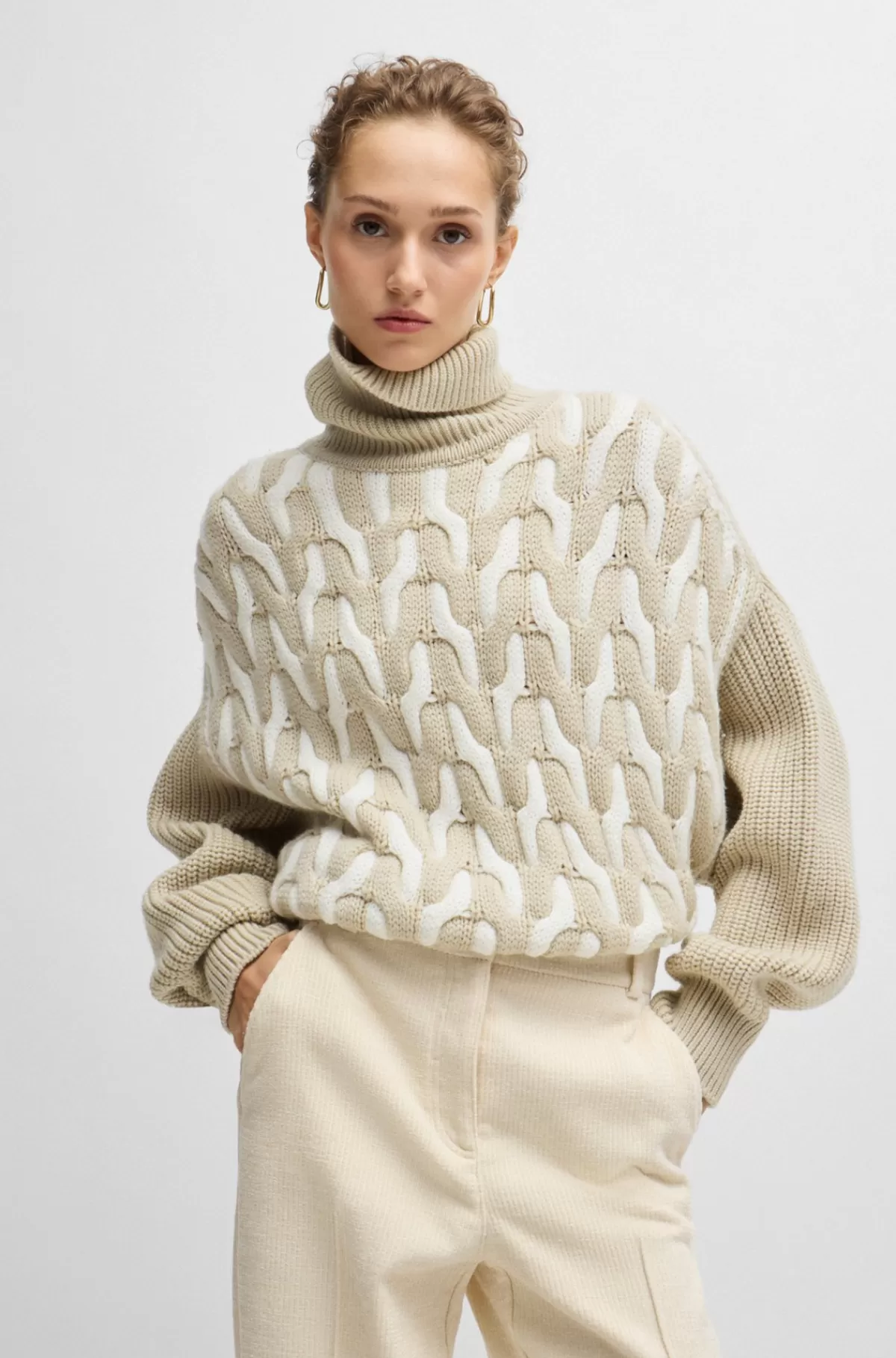 HUGO BOSS Sweater I Ny Uld Med Kabelstruktur I To Nuancer Lys beige Outlet